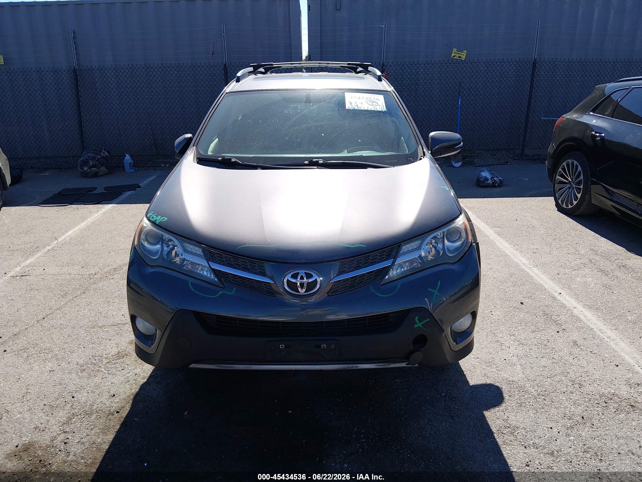 2015 Toyota Rav4 Xle Gray vin: JTMWFREV9FJ047287
