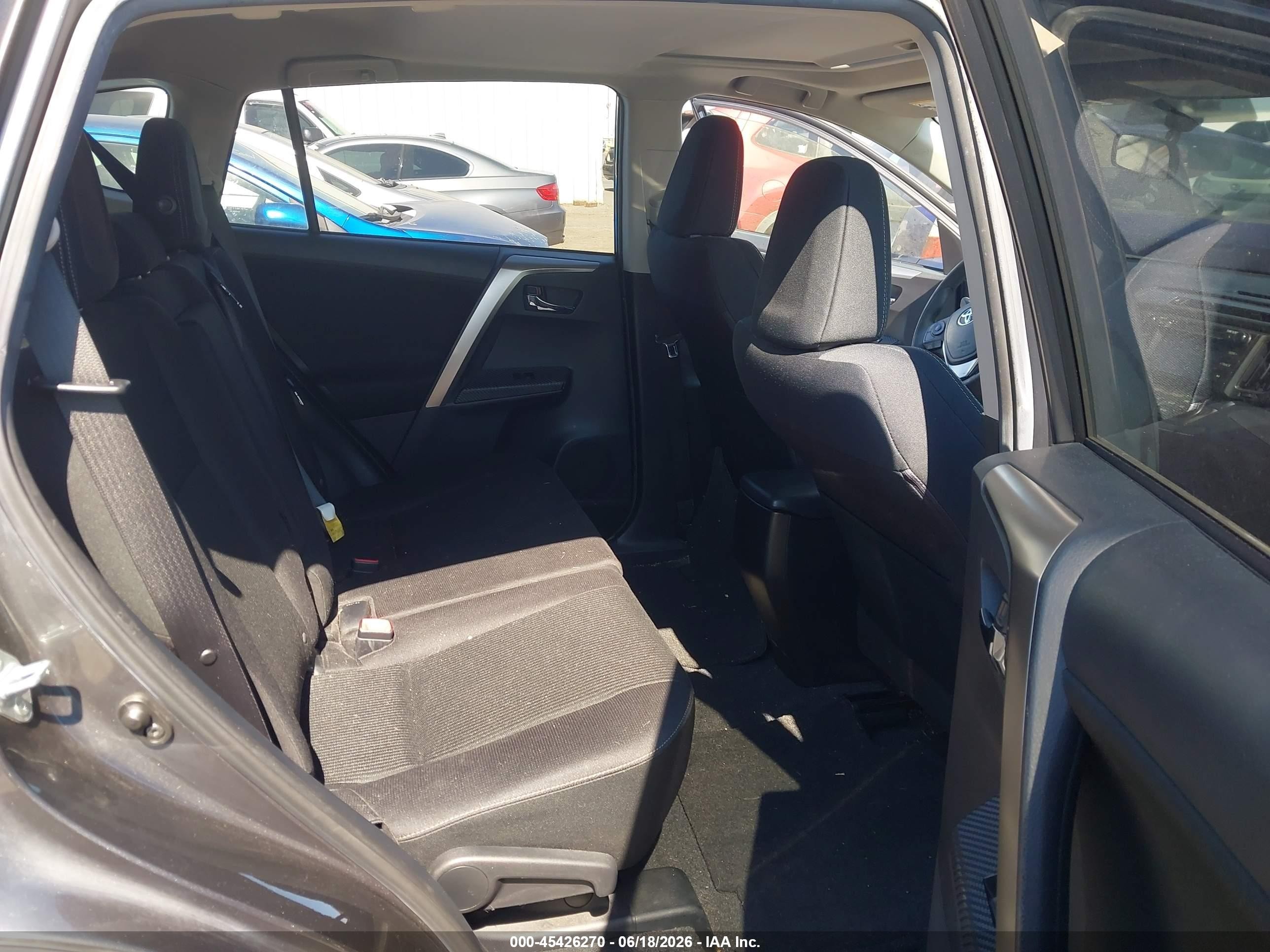 2015 Toyota Rav4 Xle Gray vin: JTMWFREV9FJ052361