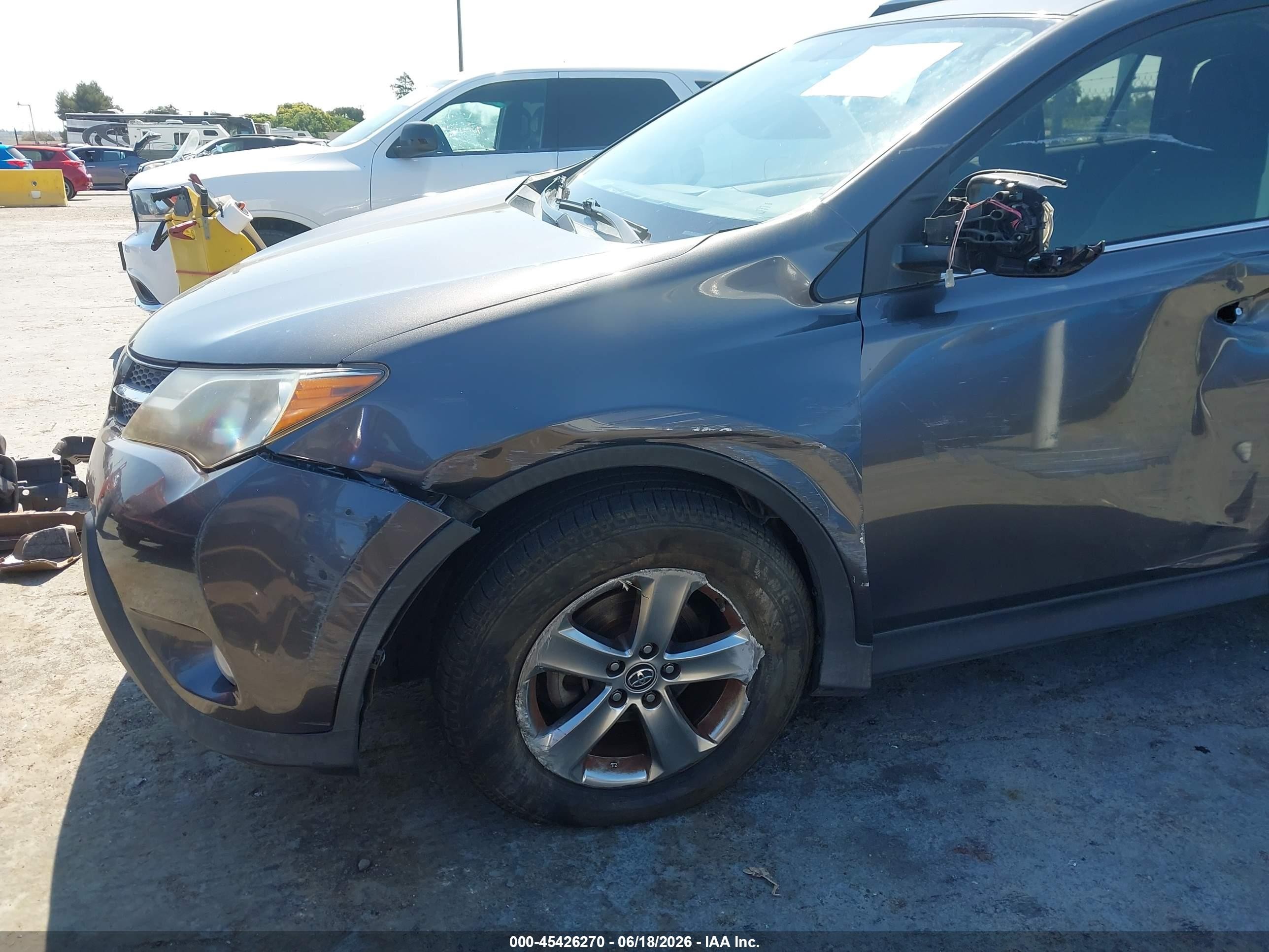 2015 Toyota Rav4 Xle Gray vin: JTMWFREV9FJ052361