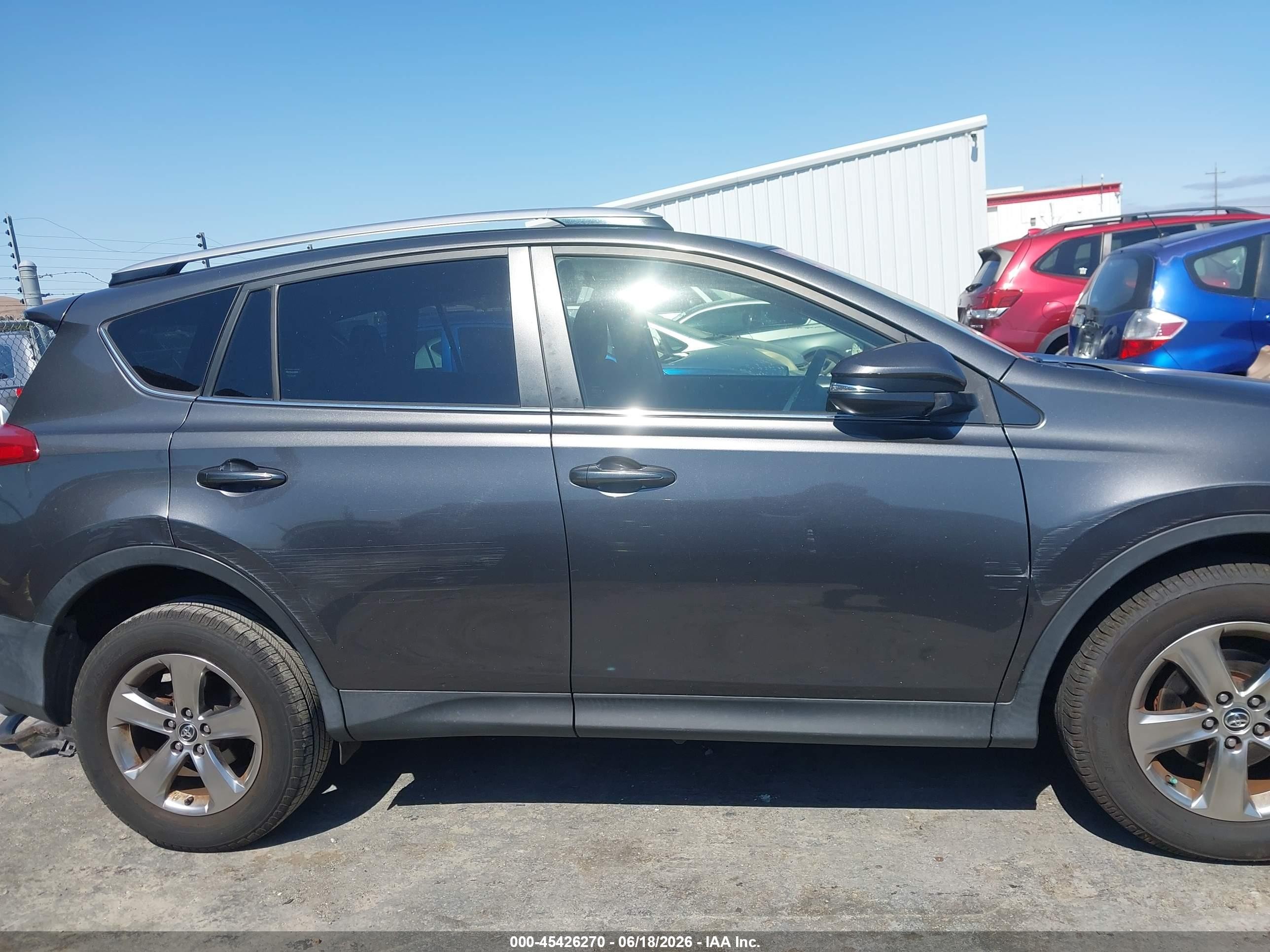 2015 Toyota Rav4 Xle Gray vin: JTMWFREV9FJ052361