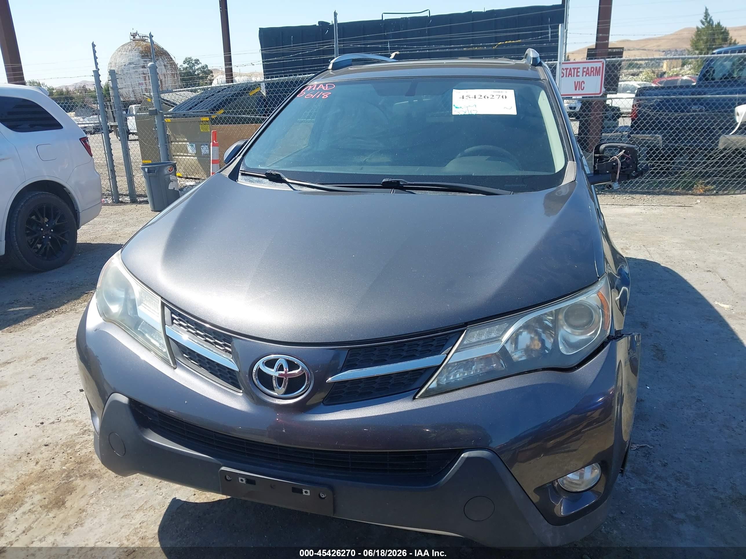 2015 Toyota Rav4 Xle Gray vin: JTMWFREV9FJ052361
