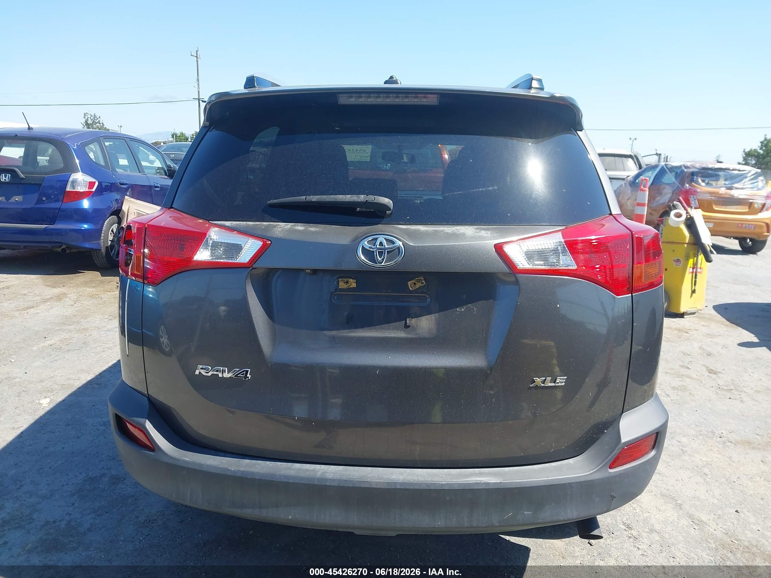 2015 Toyota Rav4 Xle Gray vin: JTMWFREV9FJ052361