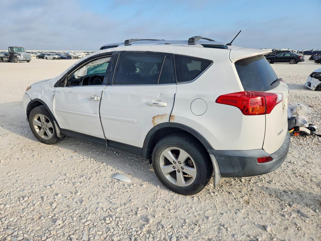 2013 Toyota Rav4 Xle White vin: JTMWFREVXD5016278