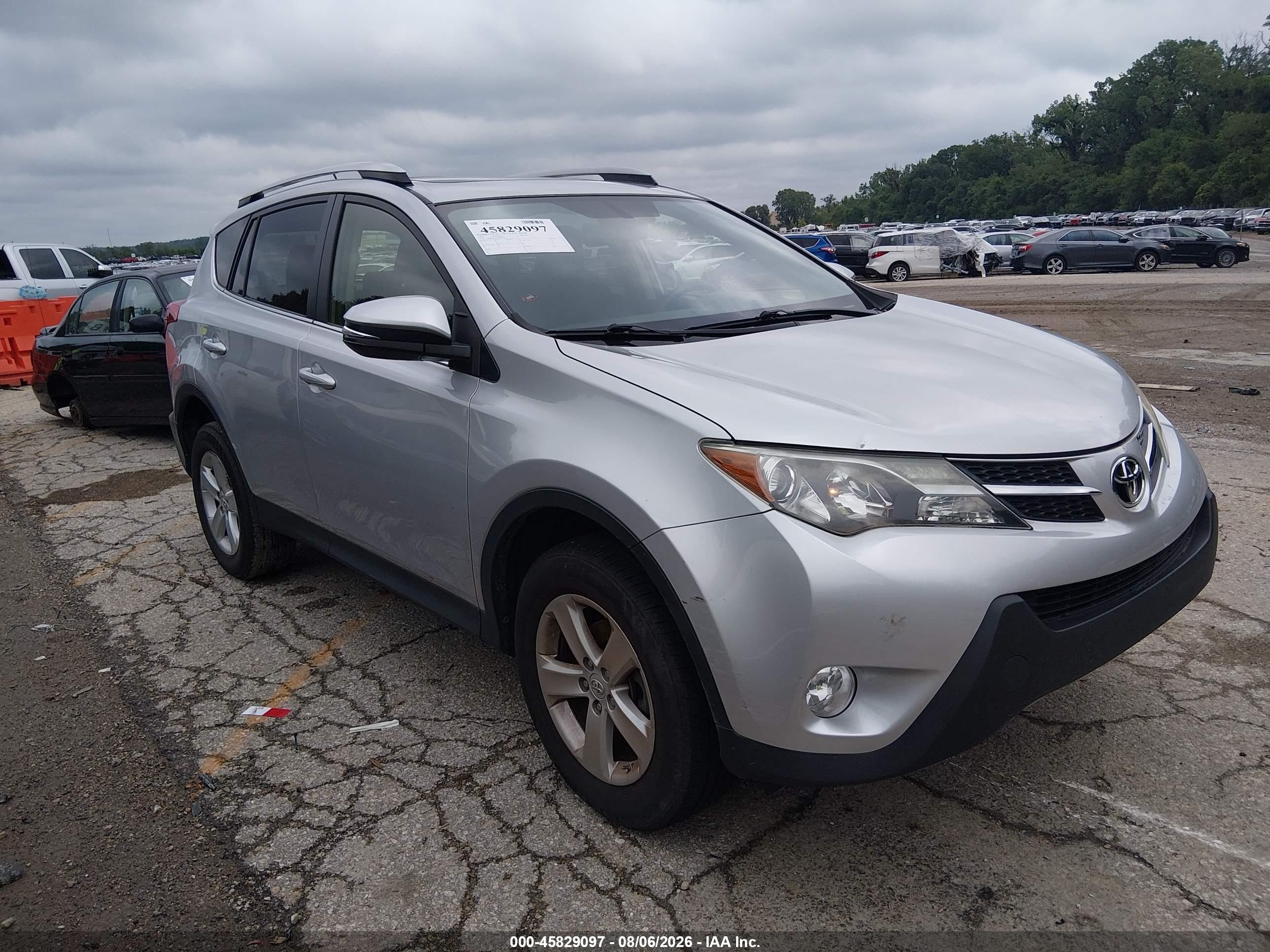 2013 Toyota Rav4 Xle Silver vin: JTMWFREVXDD007439