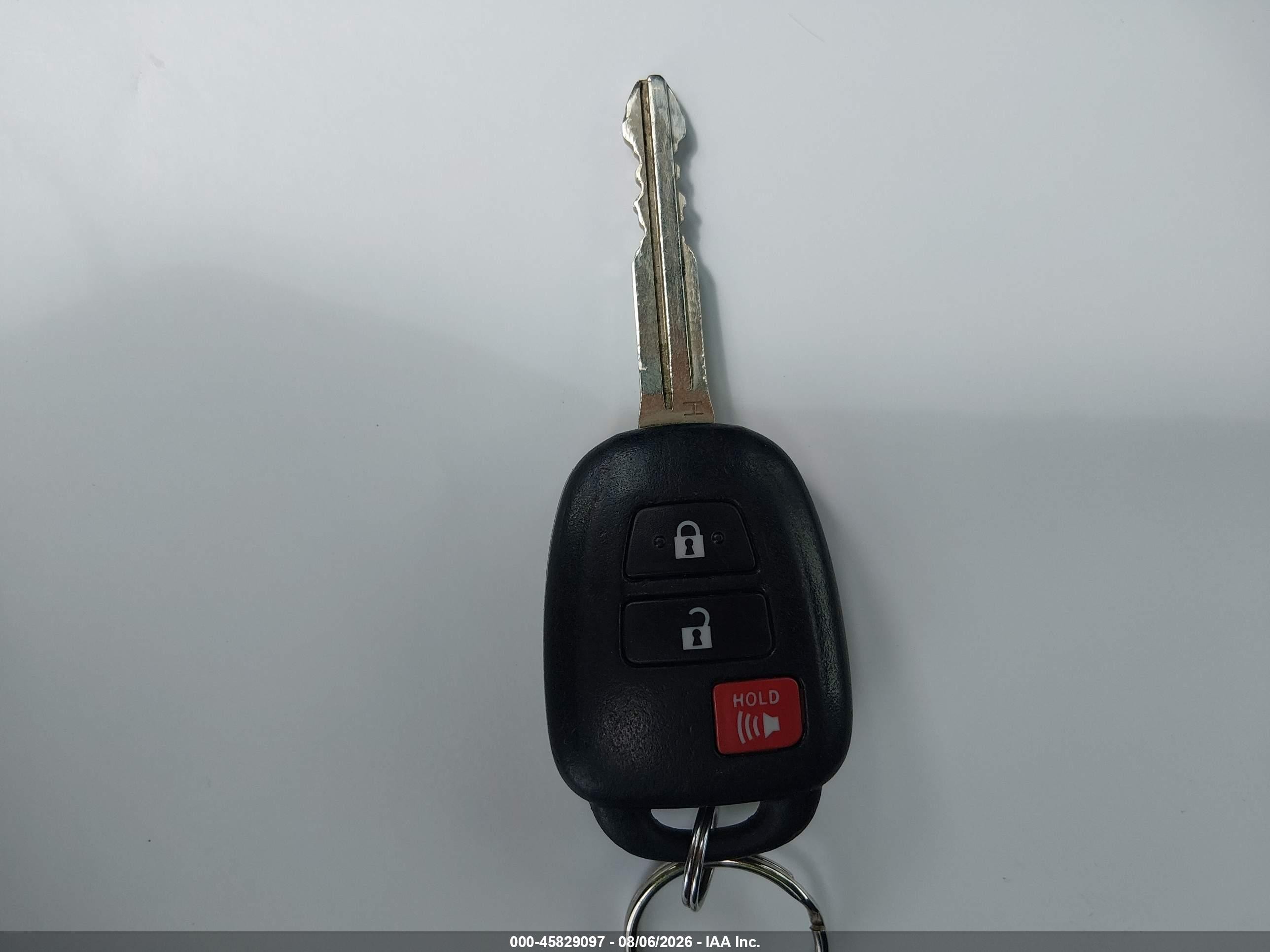 2013 Toyota Rav4 Xle Серебряный vin: JTMWFREVXDD007439
