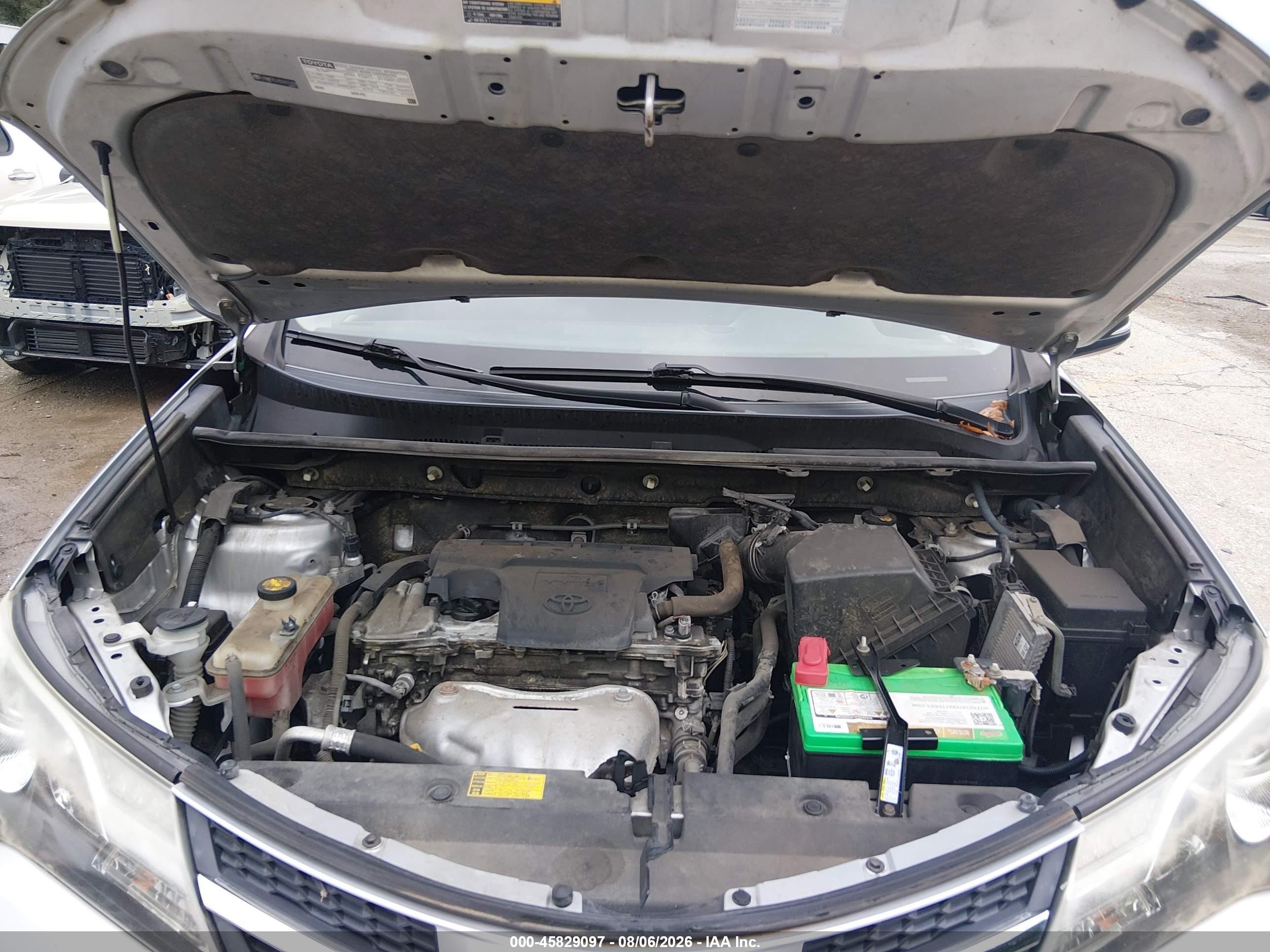 2013 Toyota Rav4 Xle Серебряный vin: JTMWFREVXDD007439