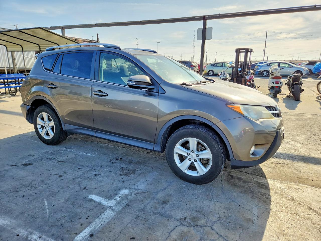 2014 Toyota Rav4 Xle Gray vin: JTMWFREVXED039969