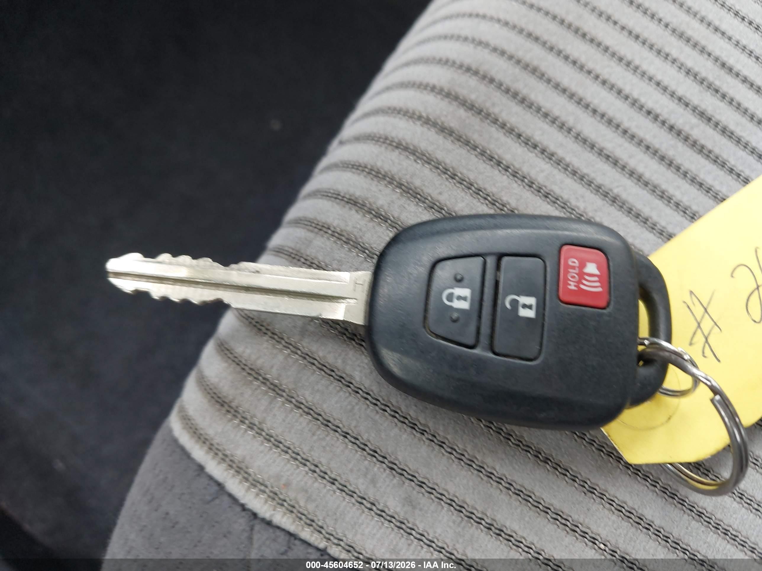 2015 Toyota Rav4 Xle Red vin: JTMWFREVXFD076232