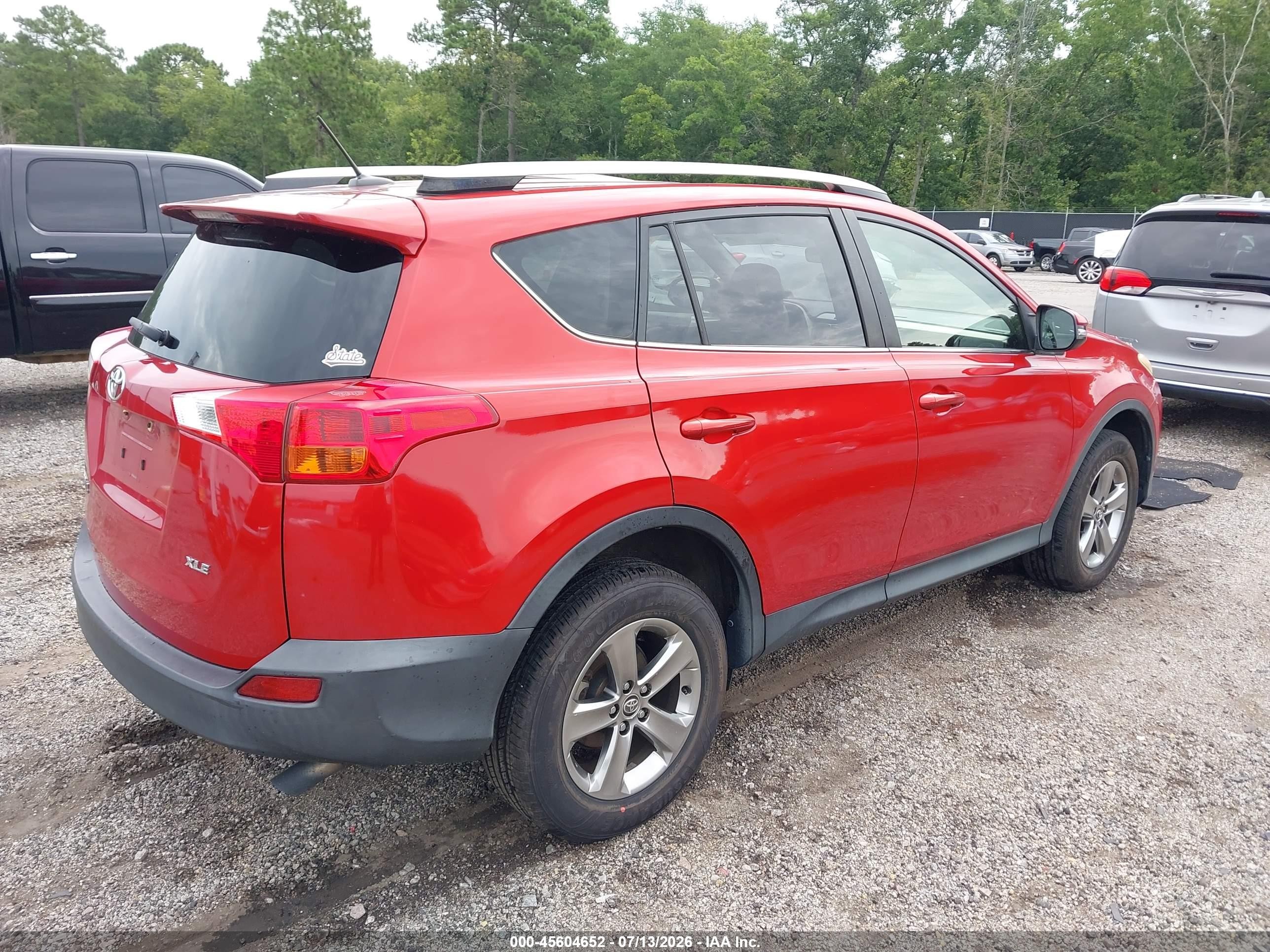 2015 Toyota Rav4 Xle Red vin: JTMWFREVXFD076232