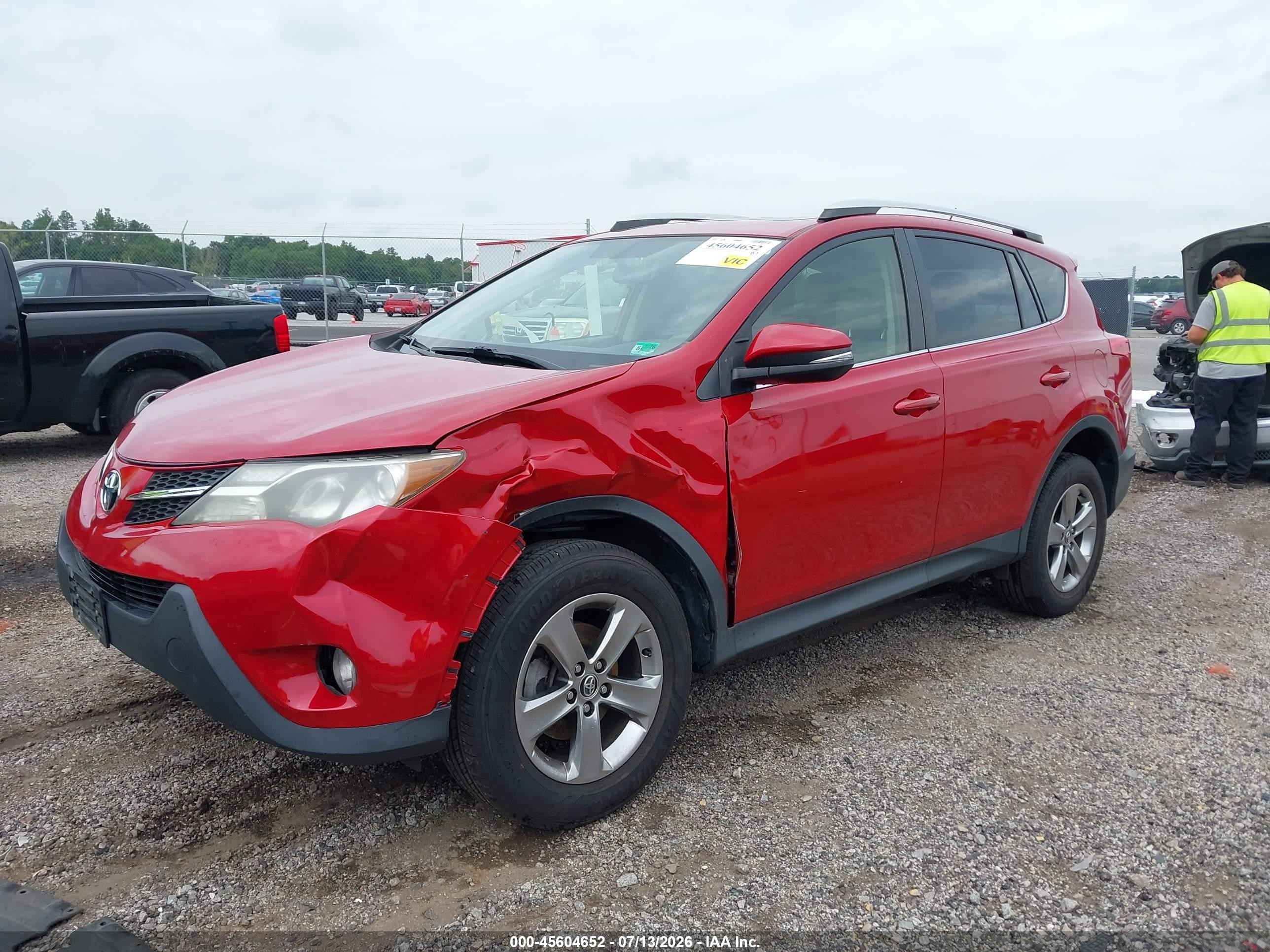 2015 Toyota Rav4 Xle Red vin: JTMWFREVXFD076232