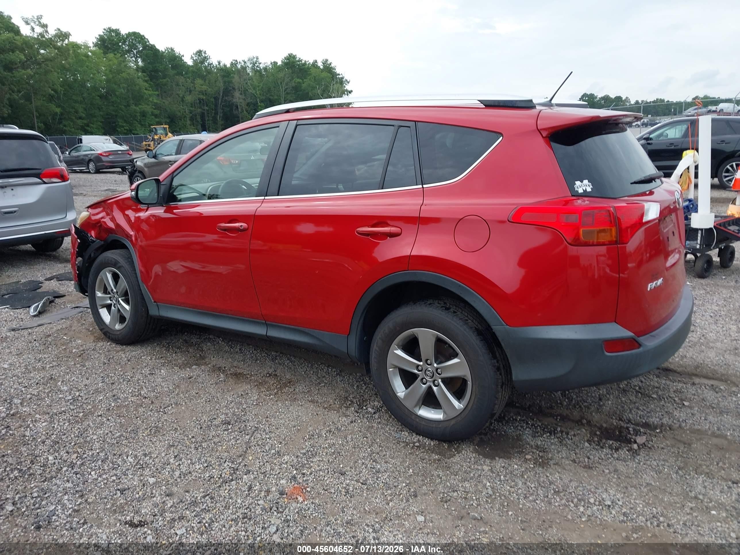 2015 Toyota Rav4 Xle Red vin: JTMWFREVXFD076232