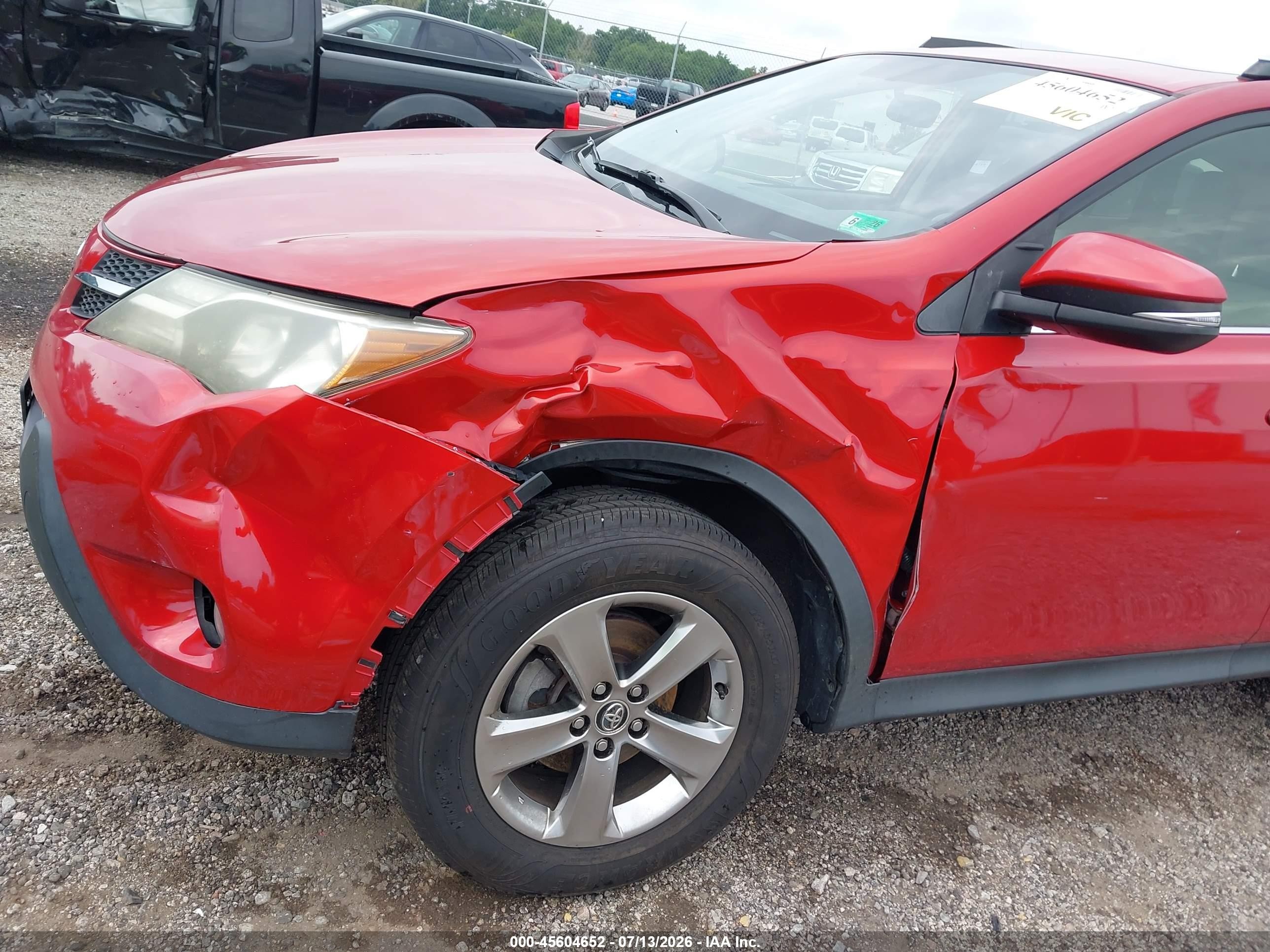 2015 Toyota Rav4 Xle Red vin: JTMWFREVXFD076232