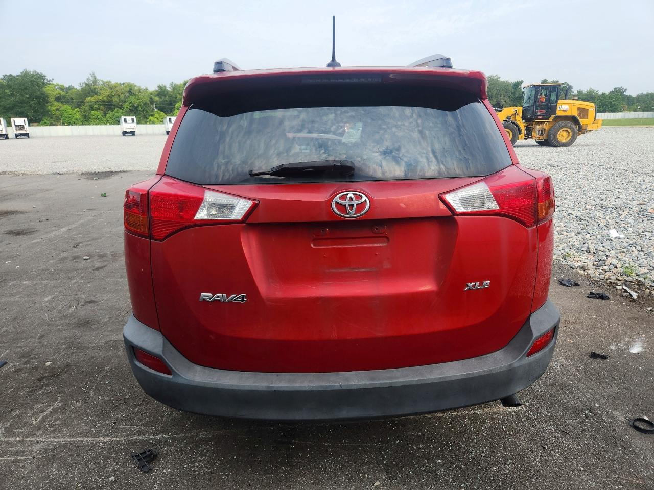 2015 Toyota Rav4 Xle Красный vin: JTMWFREVXFD079261