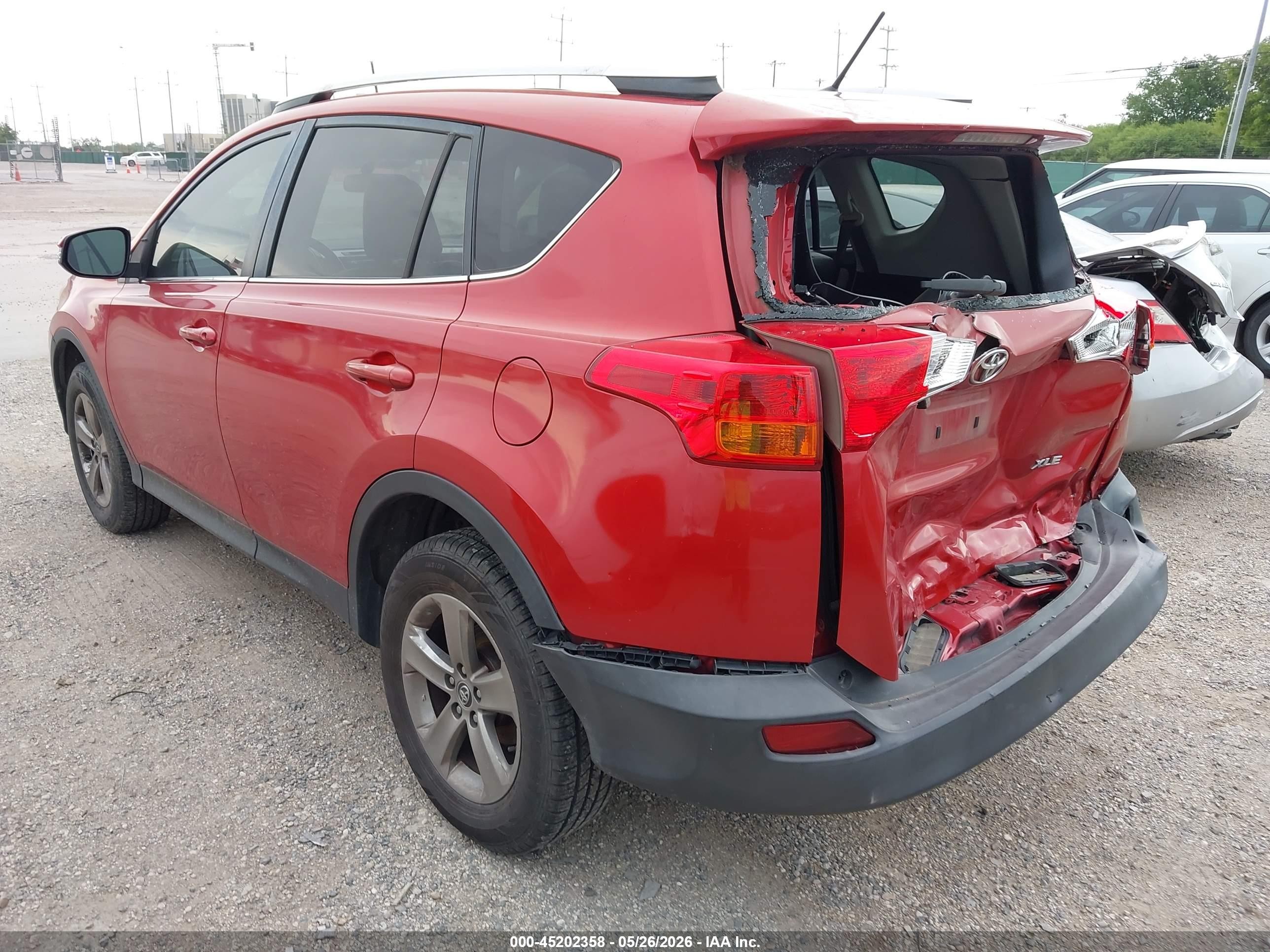 2015 Toyota Rav4 Xle Red vin: JTMWFREVXFJ038565