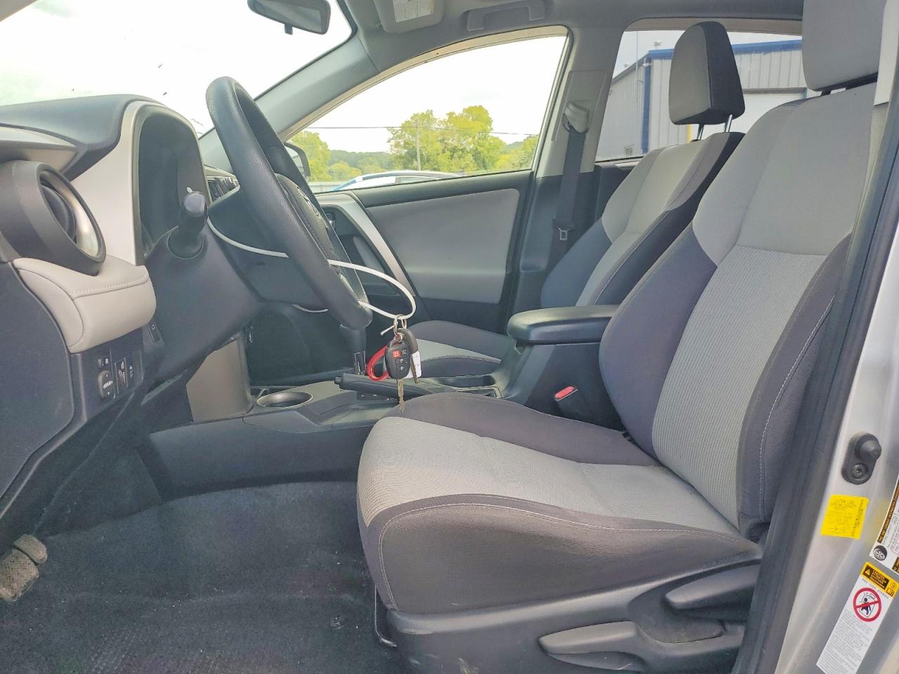 2015 Toyota Rav4 Xle Silver vin: JTMWFREVXFJ056404