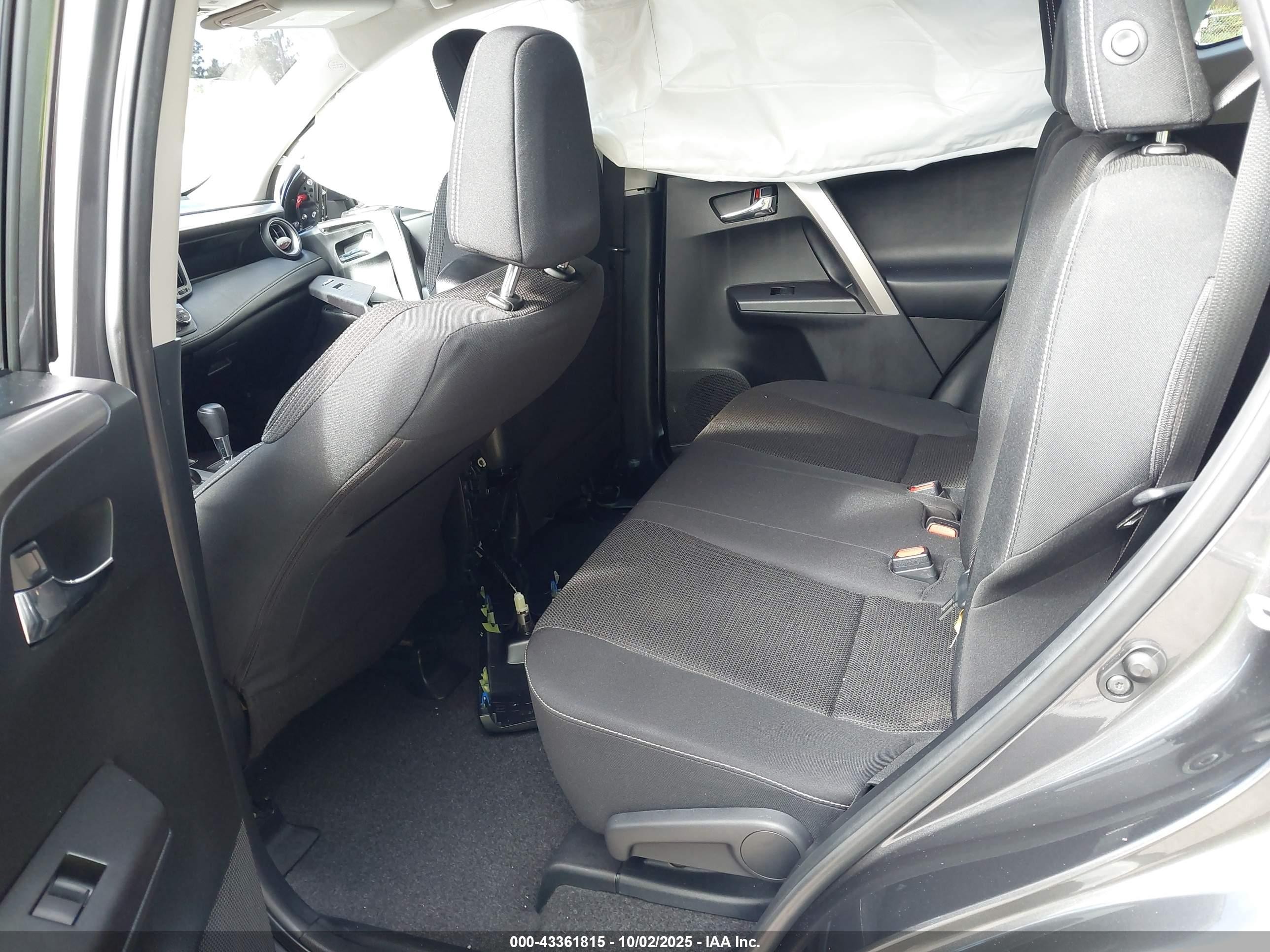 2018 Toyota Rav4 Xle Gray vin: JTMWFREVXJJ163915