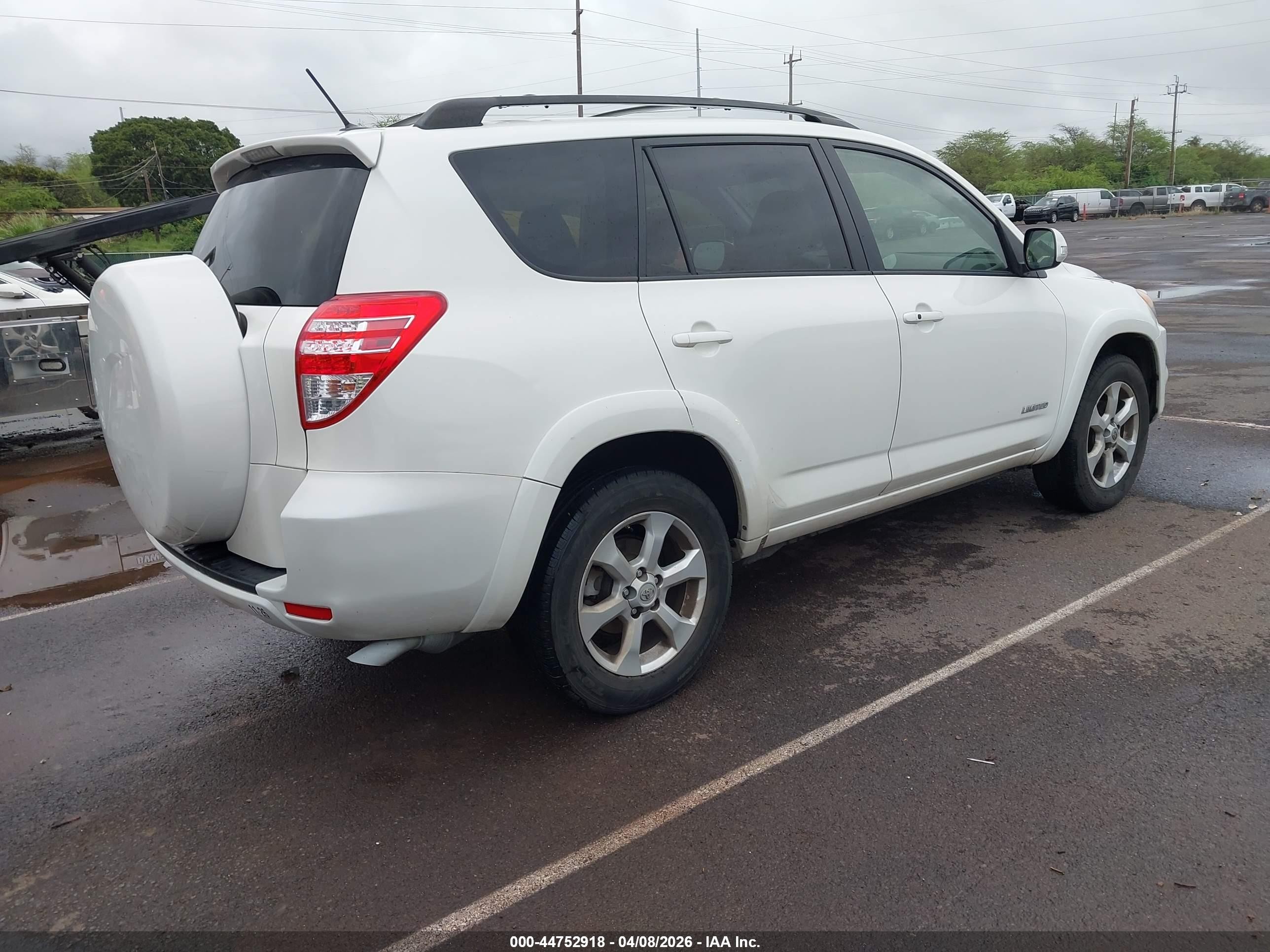 2012 Toyota Rav4 Limited White vin: JTMXF4DV2C5049184