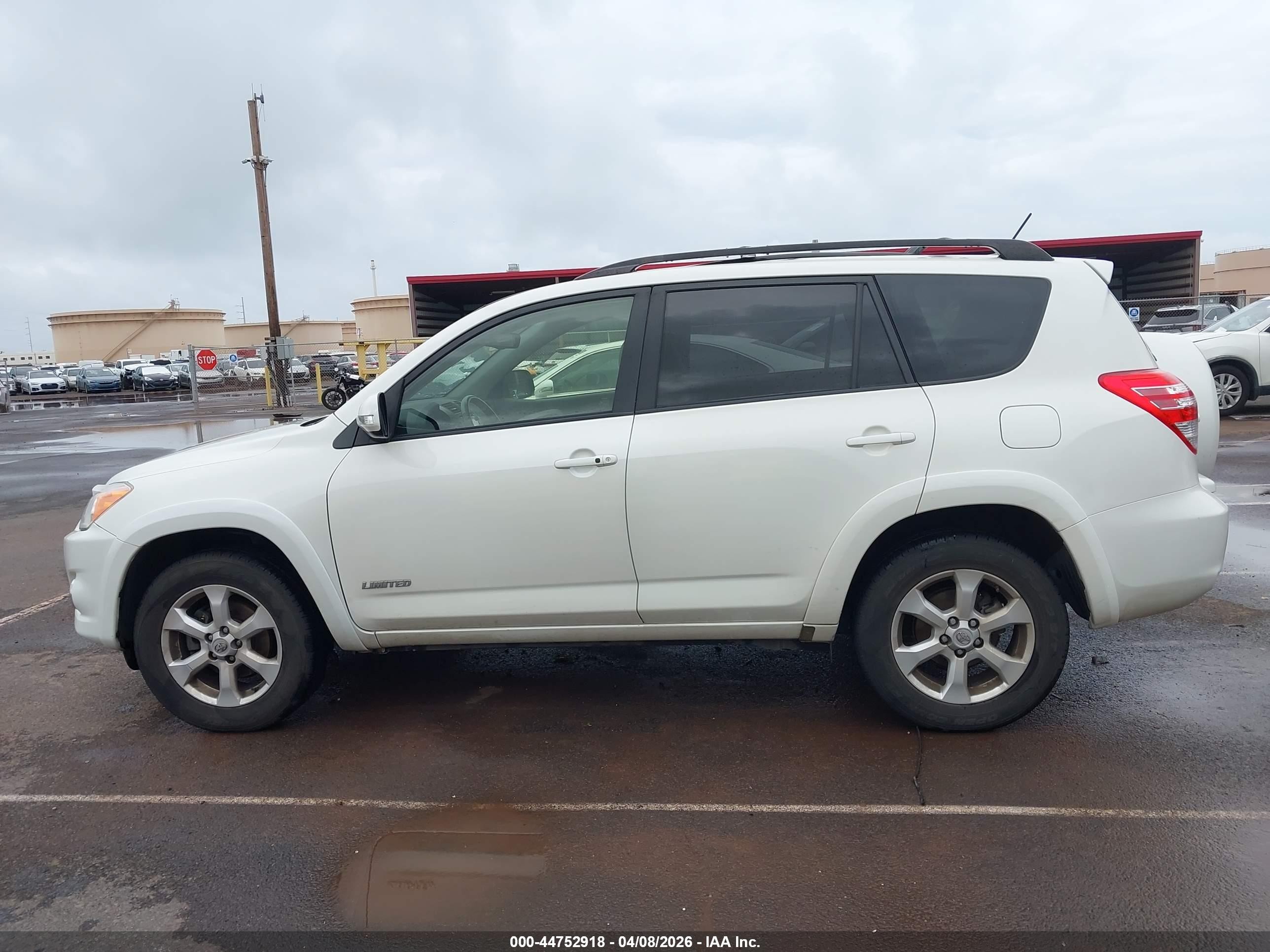 2012 Toyota Rav4 Limited White vin: JTMXF4DV2C5049184