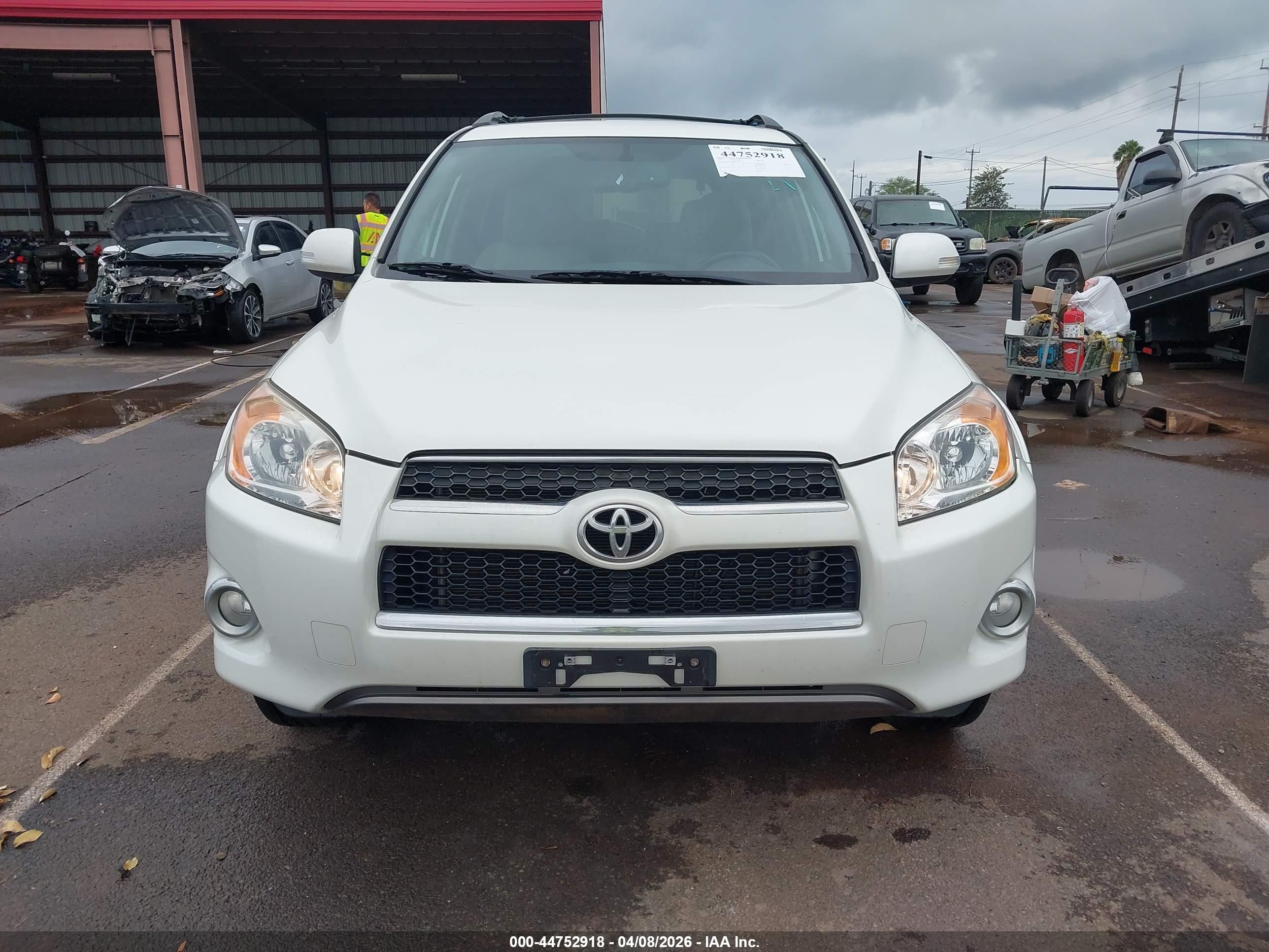 2012 Toyota Rav4 Limited White vin: JTMXF4DV2C5049184