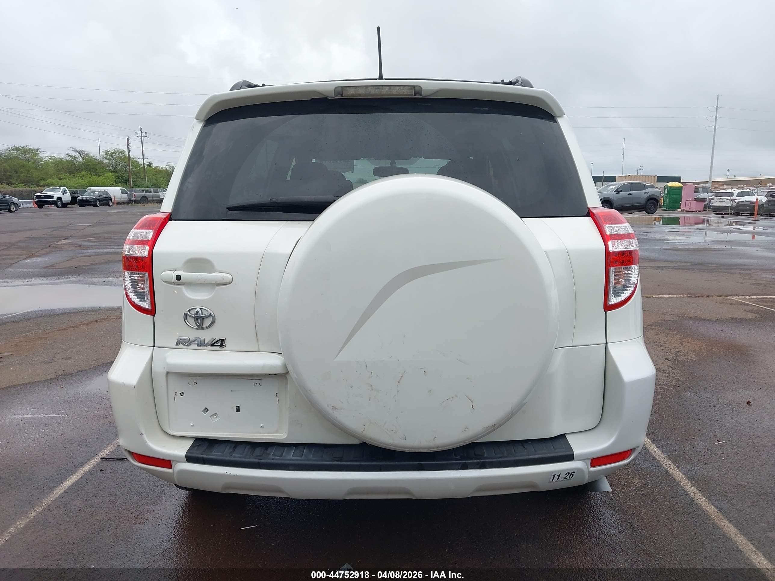 2012 Toyota Rav4 Limited White vin: JTMXF4DV2C5049184