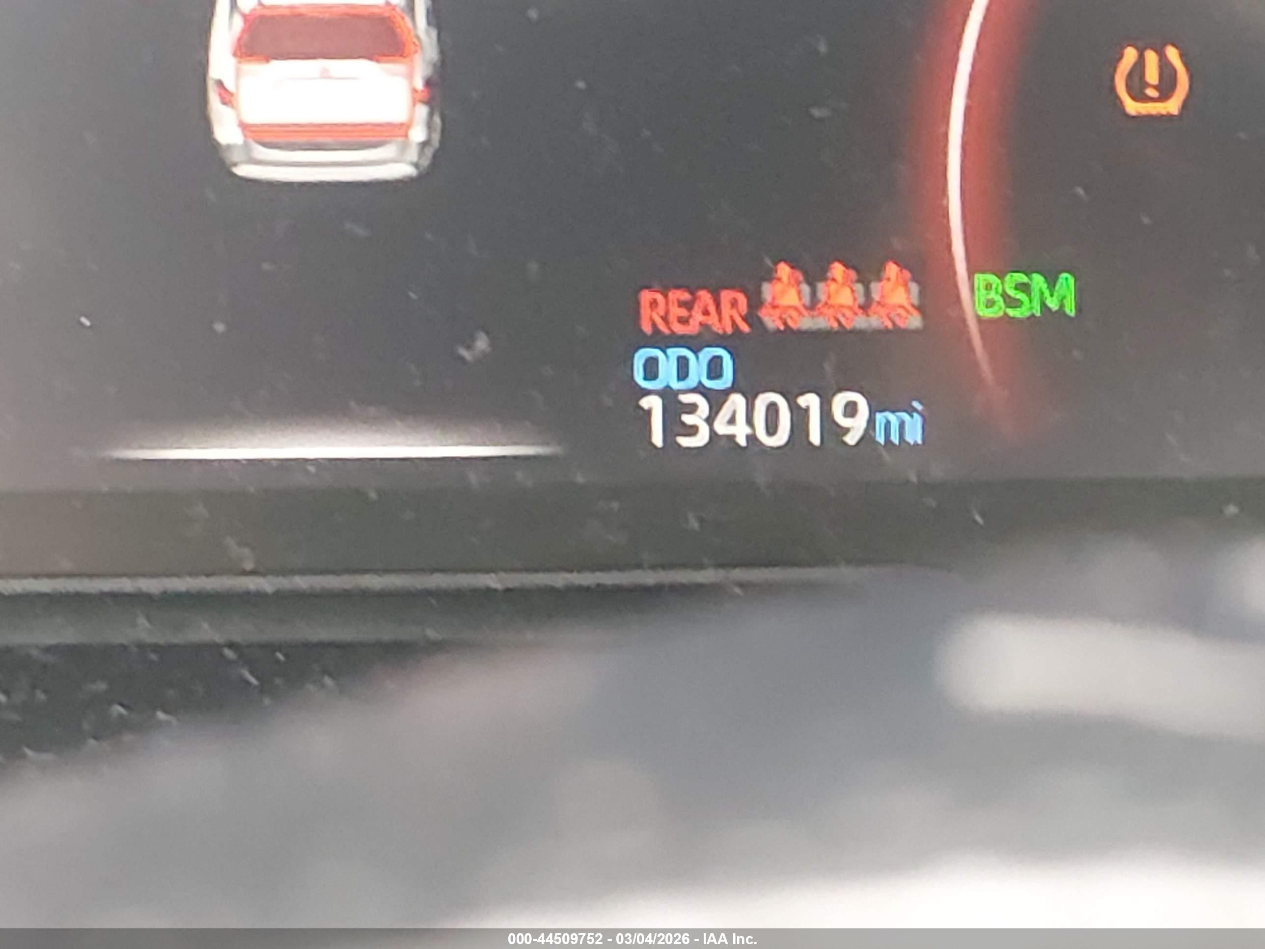 2019 Toyota Rav4 Limited Silver vin: JTMY1RFV8KD018538