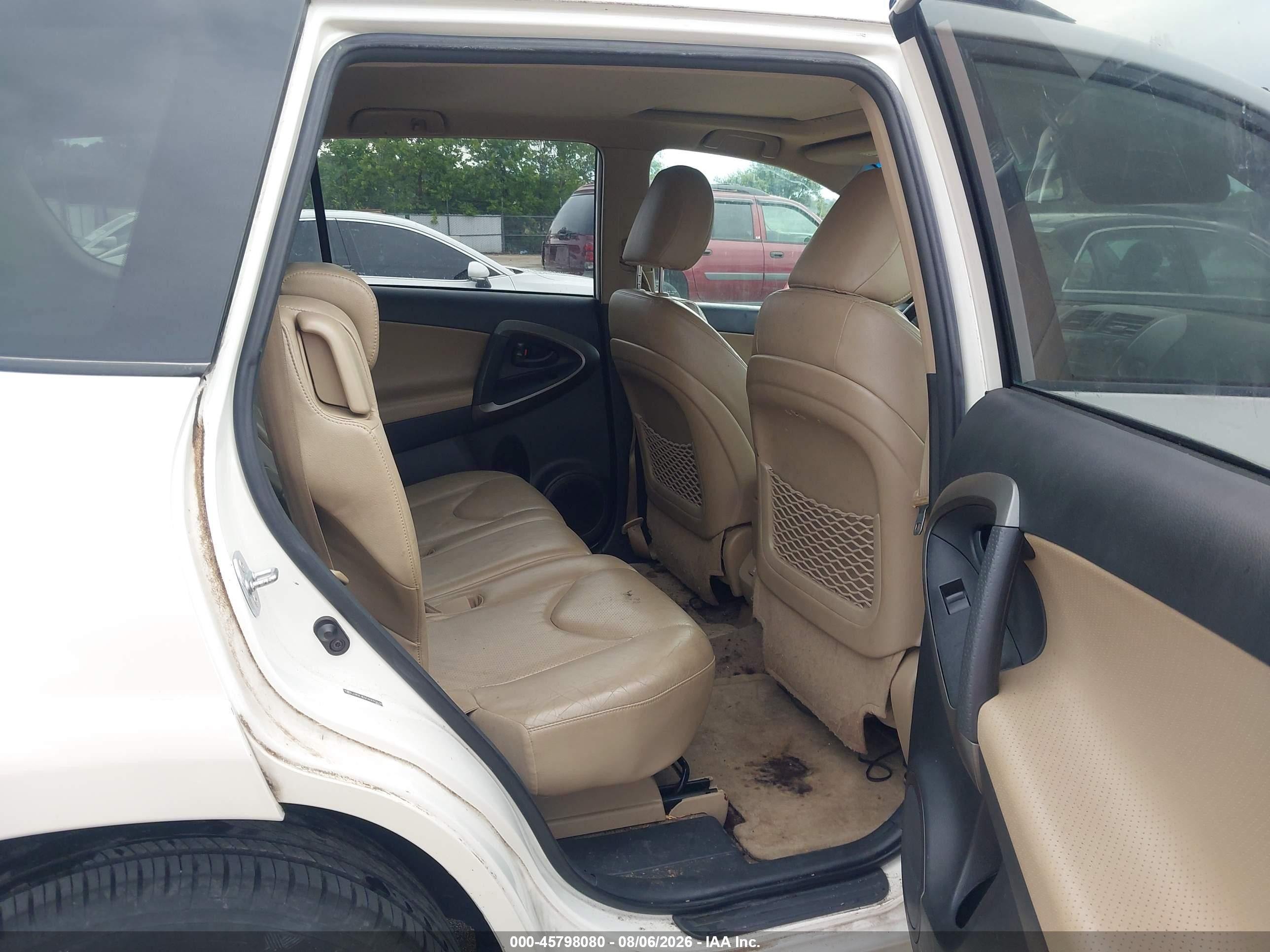 2010 Toyota Rav4 Limited White vin: JTMYF4DV0A5022678