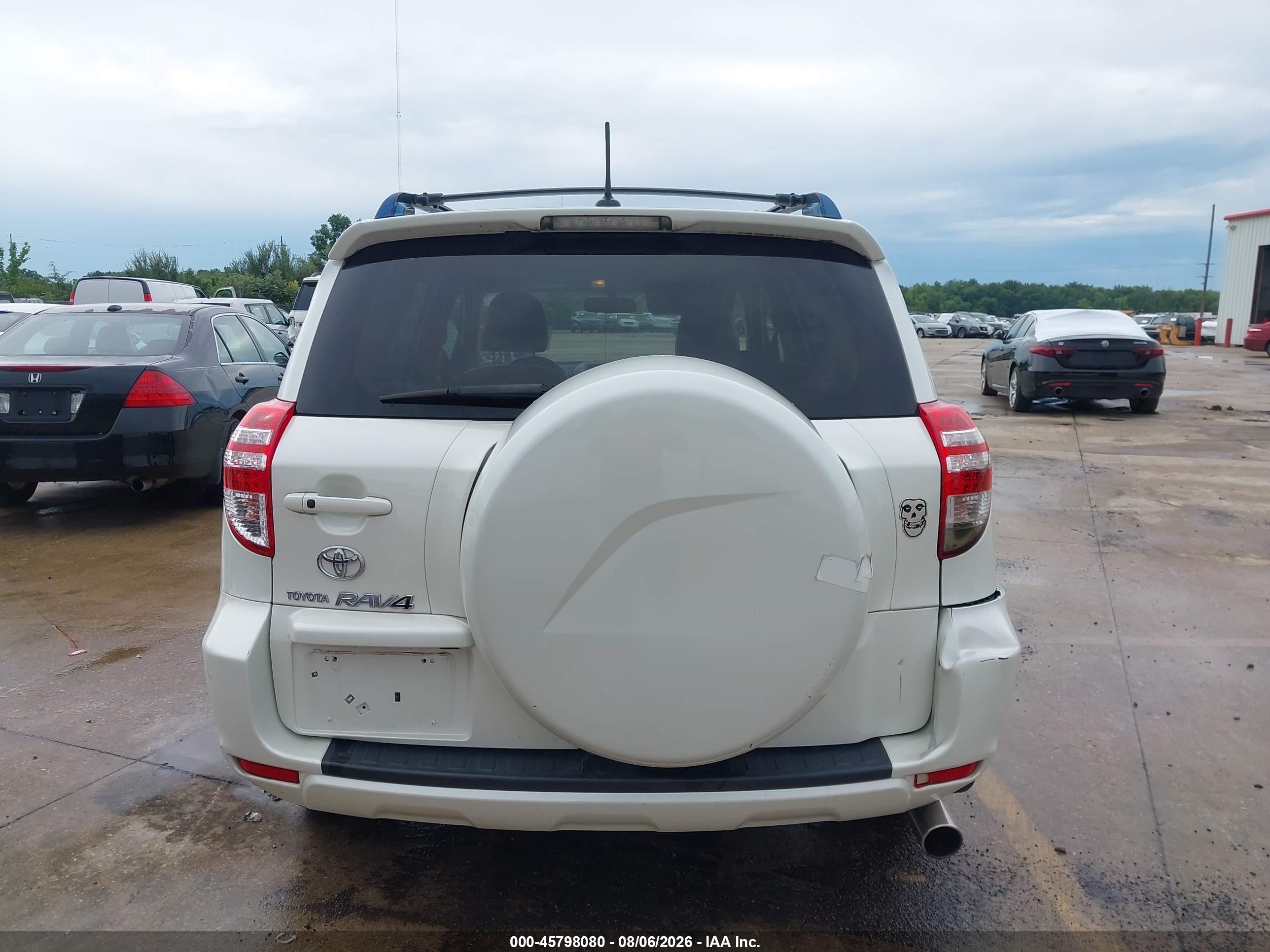 2010 Toyota Rav4 Limited White vin: JTMYF4DV0A5022678