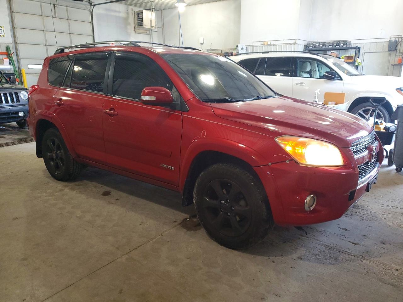 2010 Toyota Rav4 Limited Red vin: JTMYF4DV4A5024403