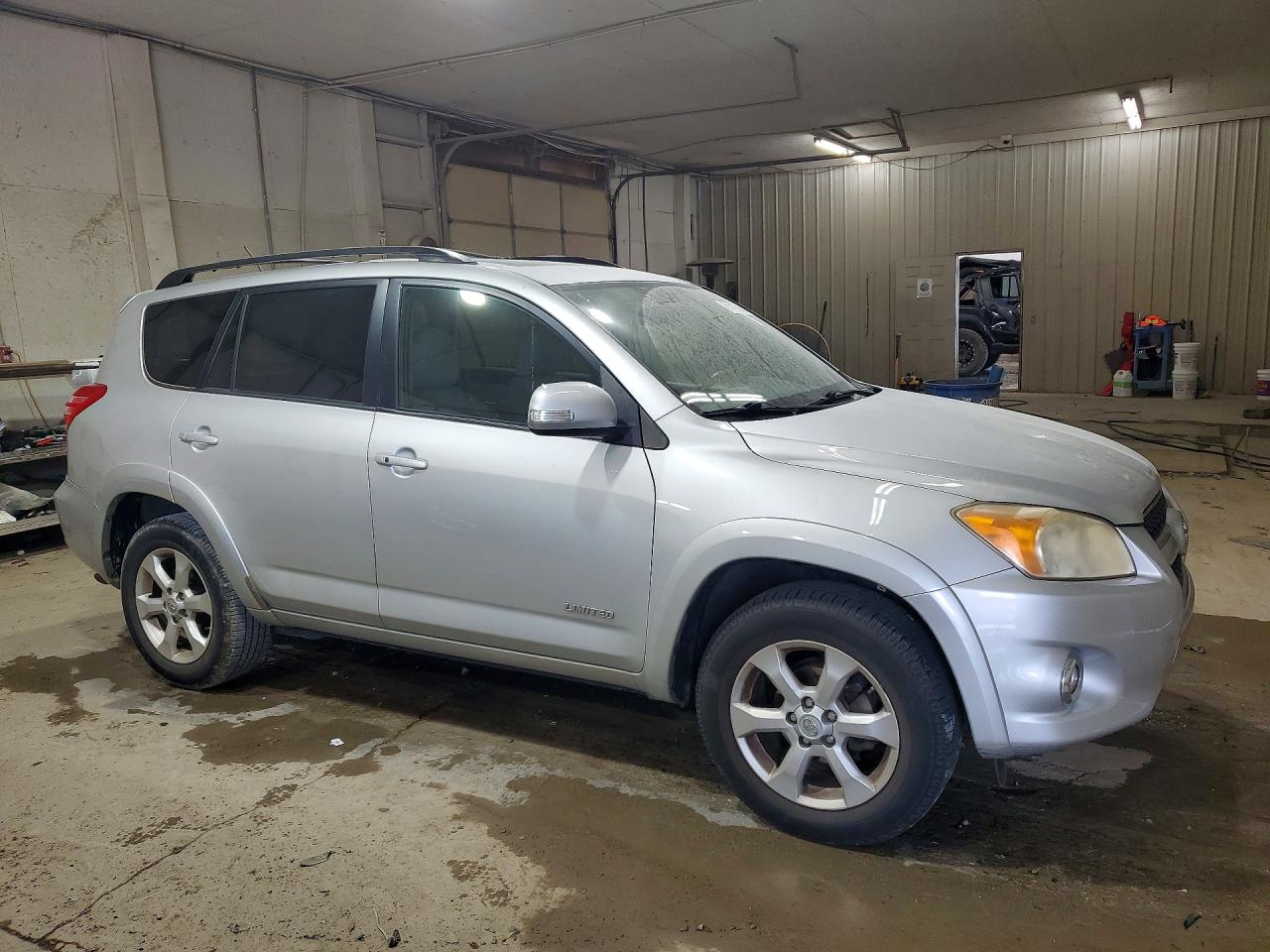 2010 Toyota Rav4 Limited Silver vin: JTMYF4DV4AD026156