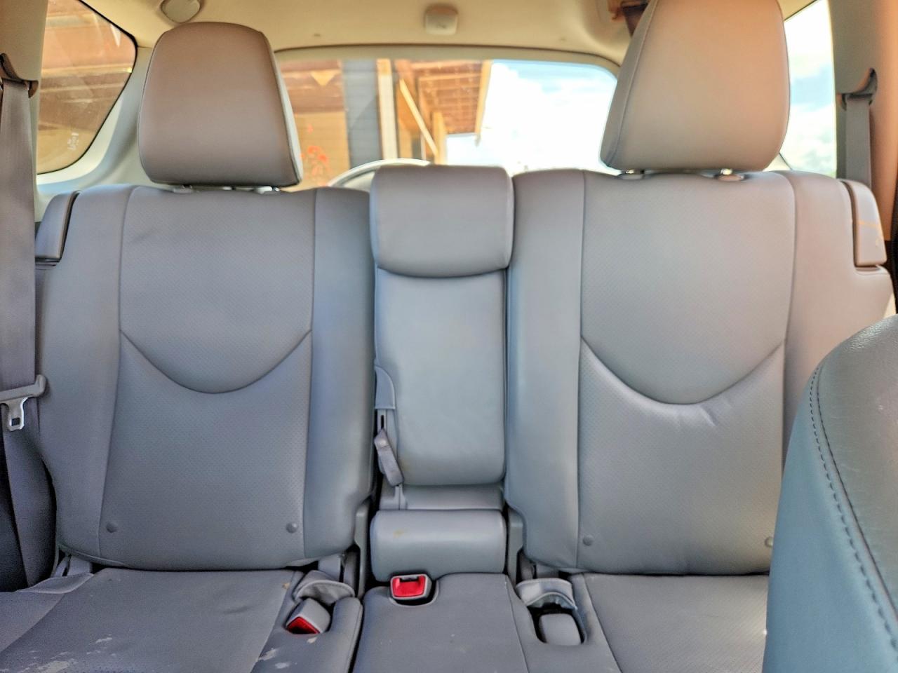 2012 Toyota Rav4 Limited Silver vin: JTMYF4DV5CD033247