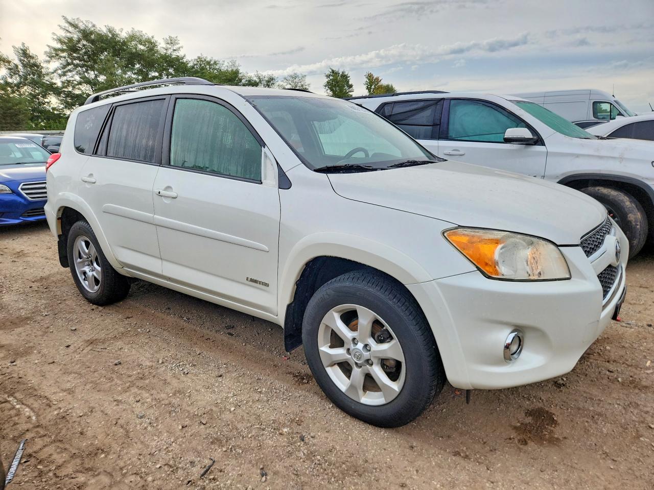 2010 Toyota Rav4 Limited White vin: JTMYF4DV7A5017994