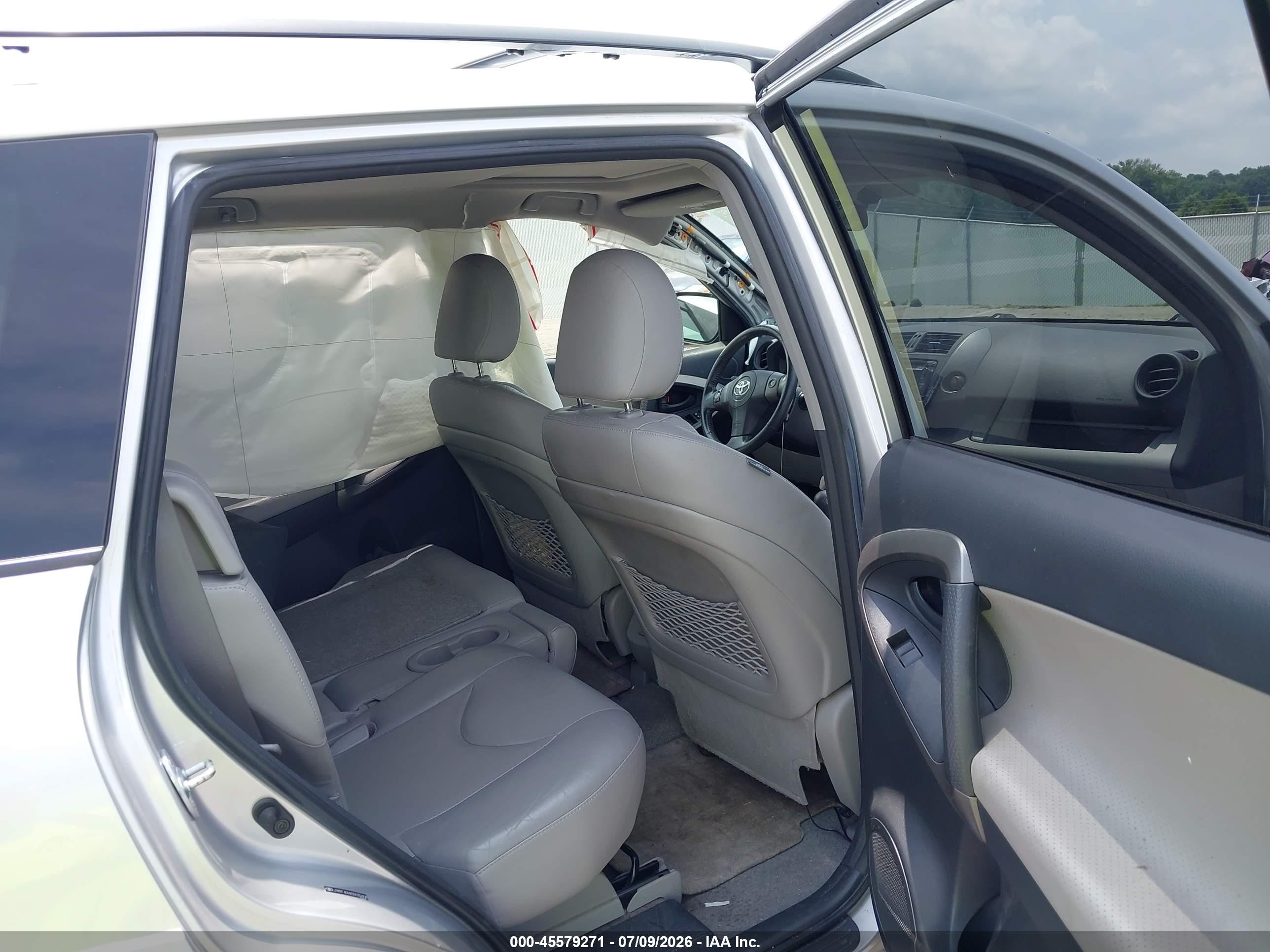 2012 Toyota Rav4 Limited Серебряный vin: JTMYF4DVXCD032658