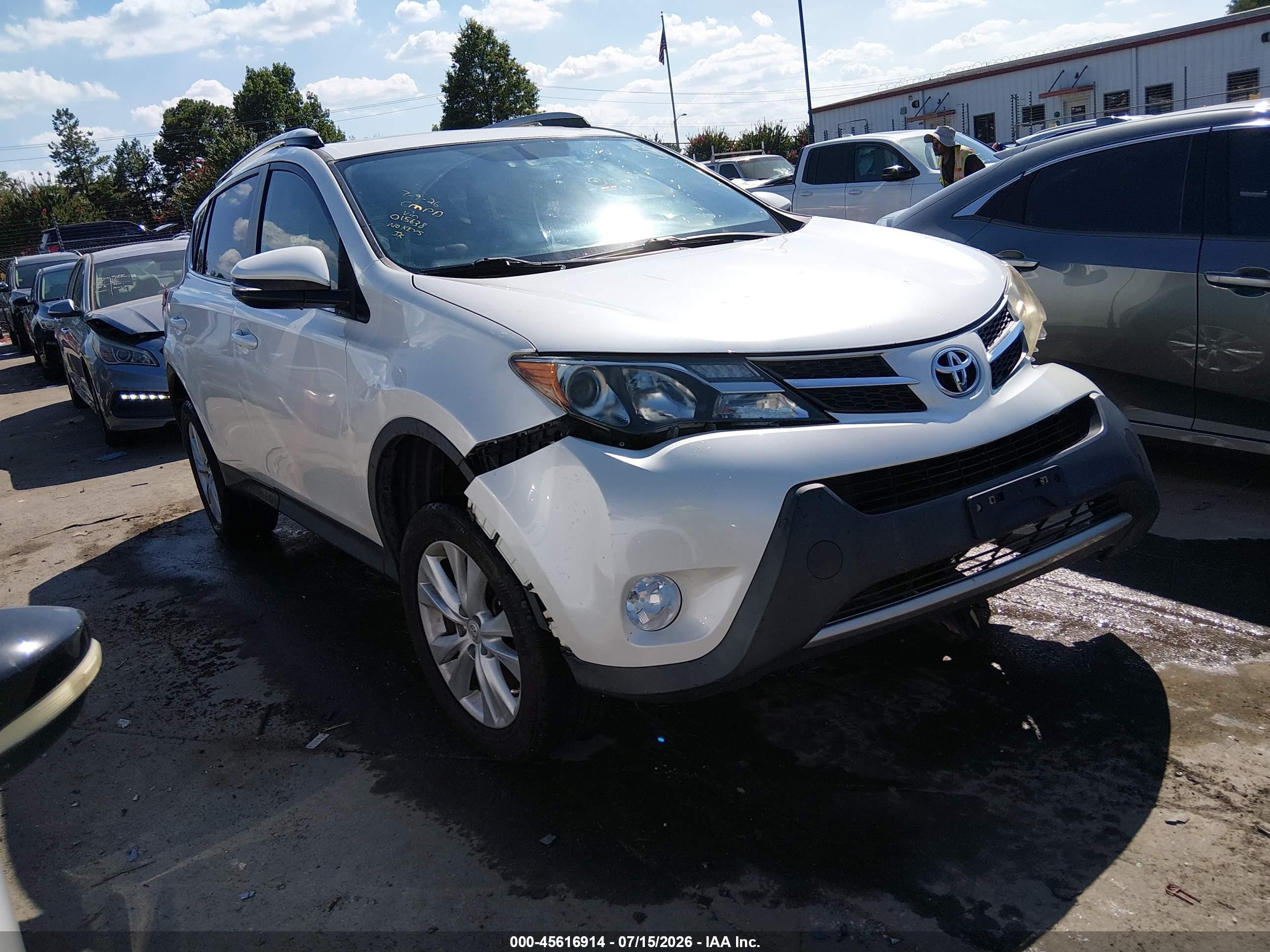 2013 Toyota Rav4 Limited White vin: JTMYFREV0DD015638