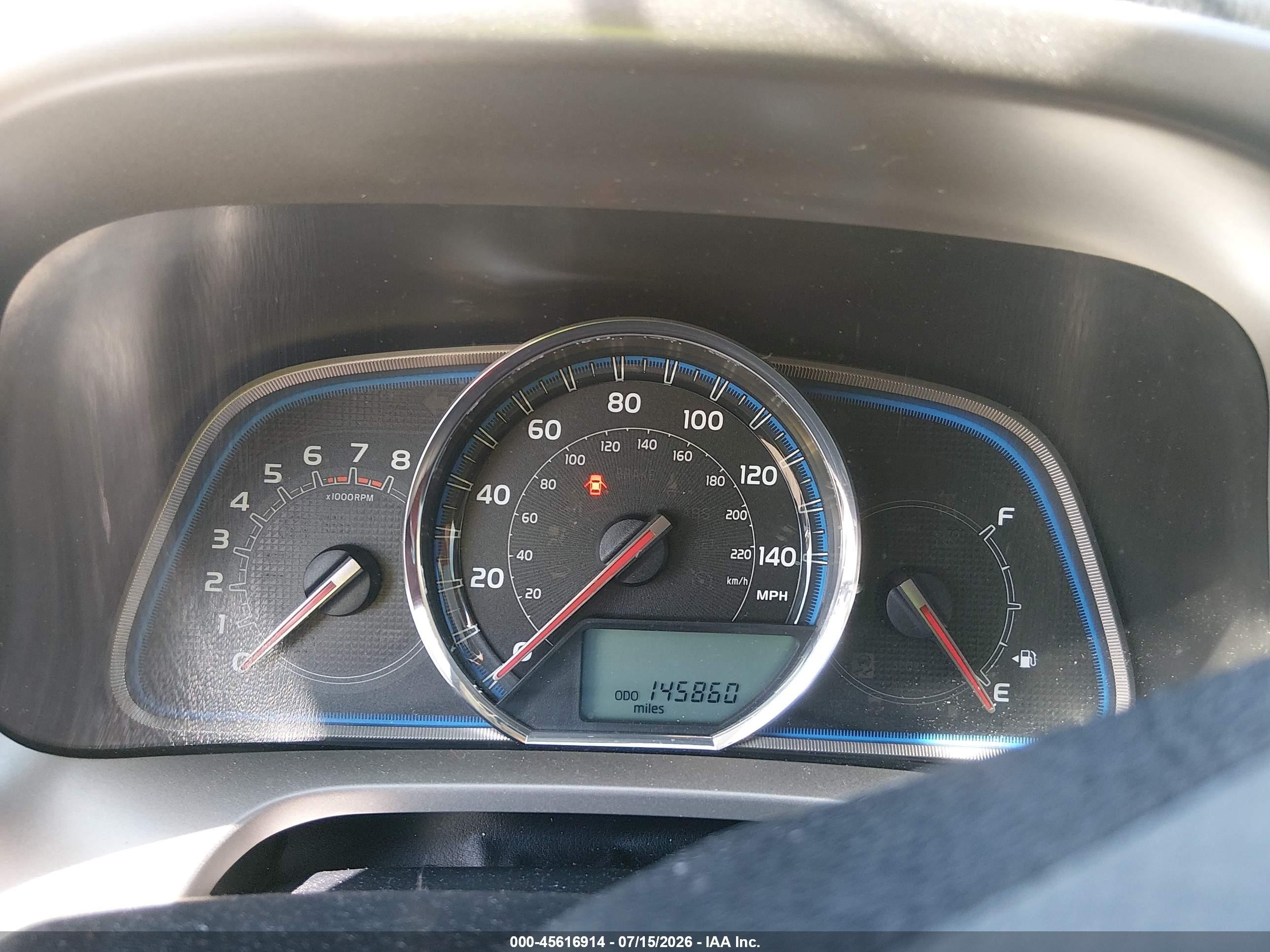 2013 Toyota Rav4 Limited White vin: JTMYFREV0DD015638