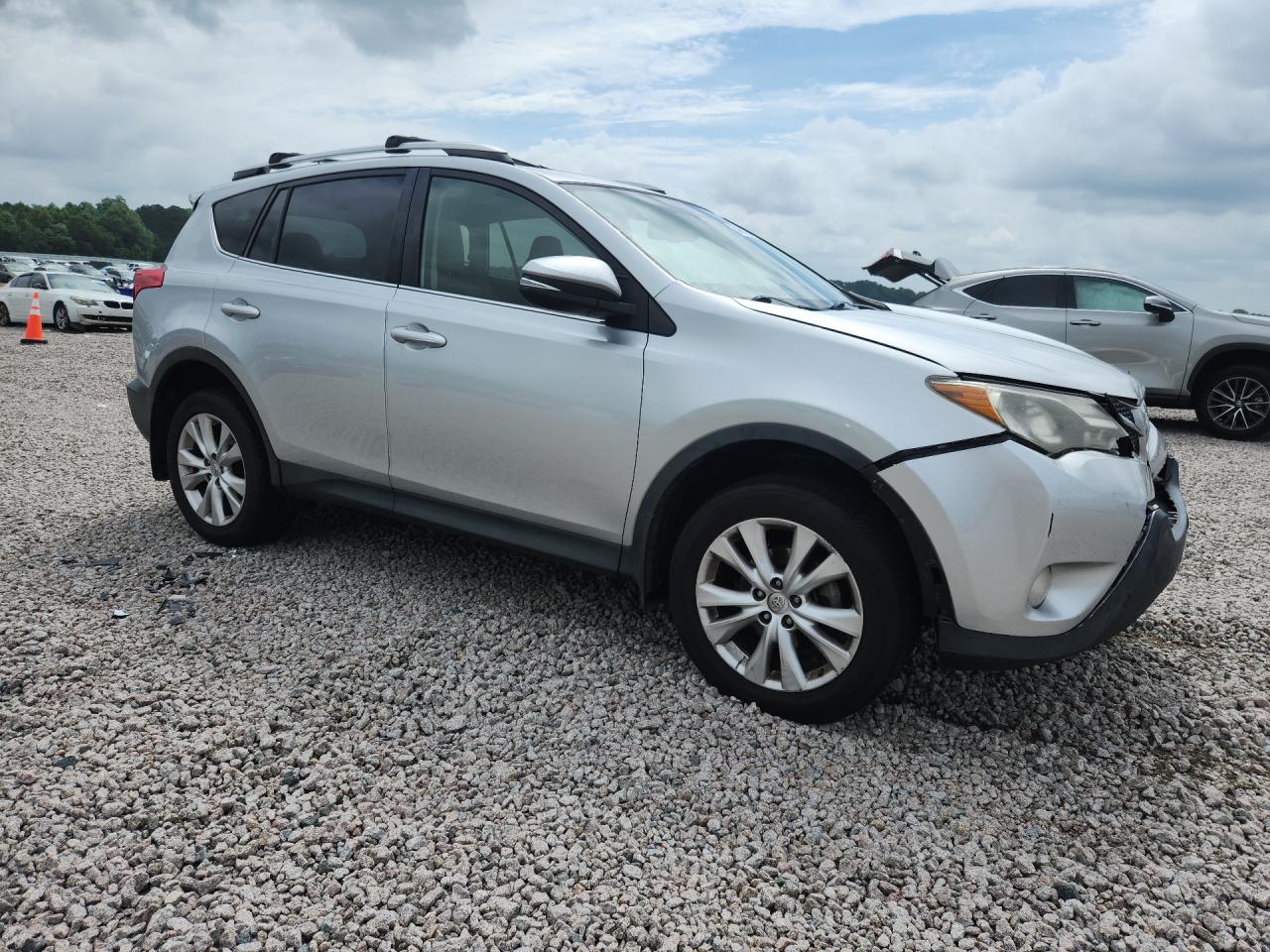 2015 Toyota Rav4 Limited Silver vin: JTMYFREV0FD080556