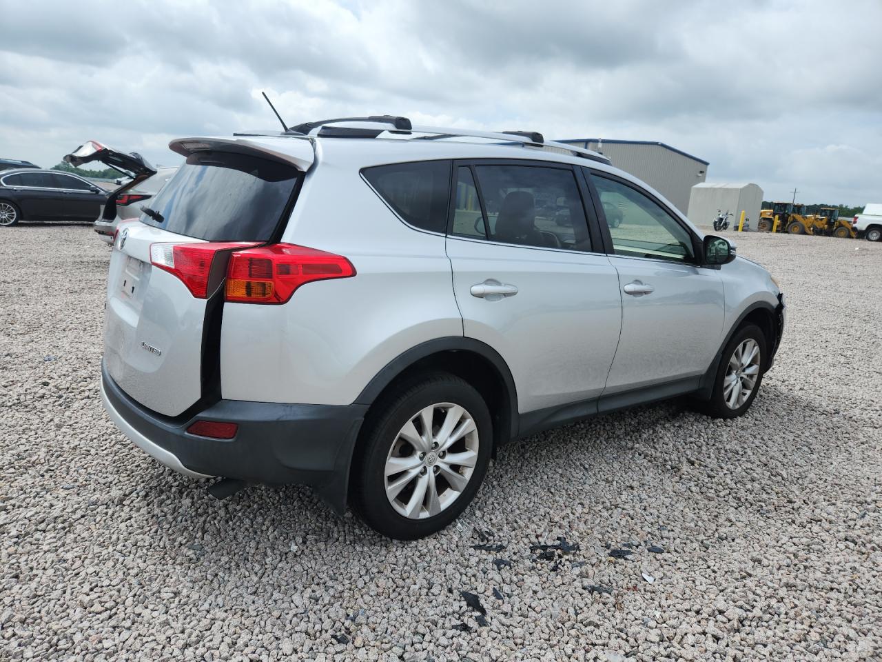 2015 Toyota Rav4 Limited Silver vin: JTMYFREV0FD080556