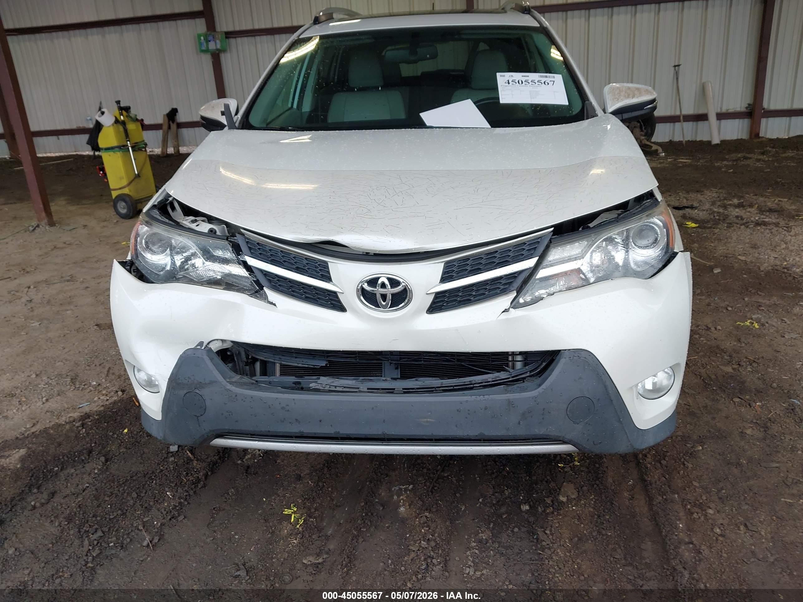 2013 Toyota Rav4 Limited Белый vin: JTMYFREV1DD022663