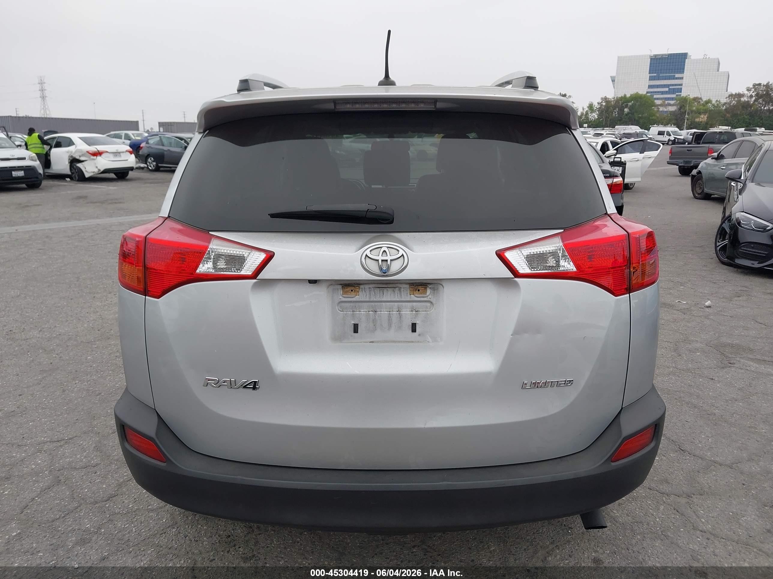 2014 Toyota Rav4 Limited Silver vin: JTMYFREV1EJ005963