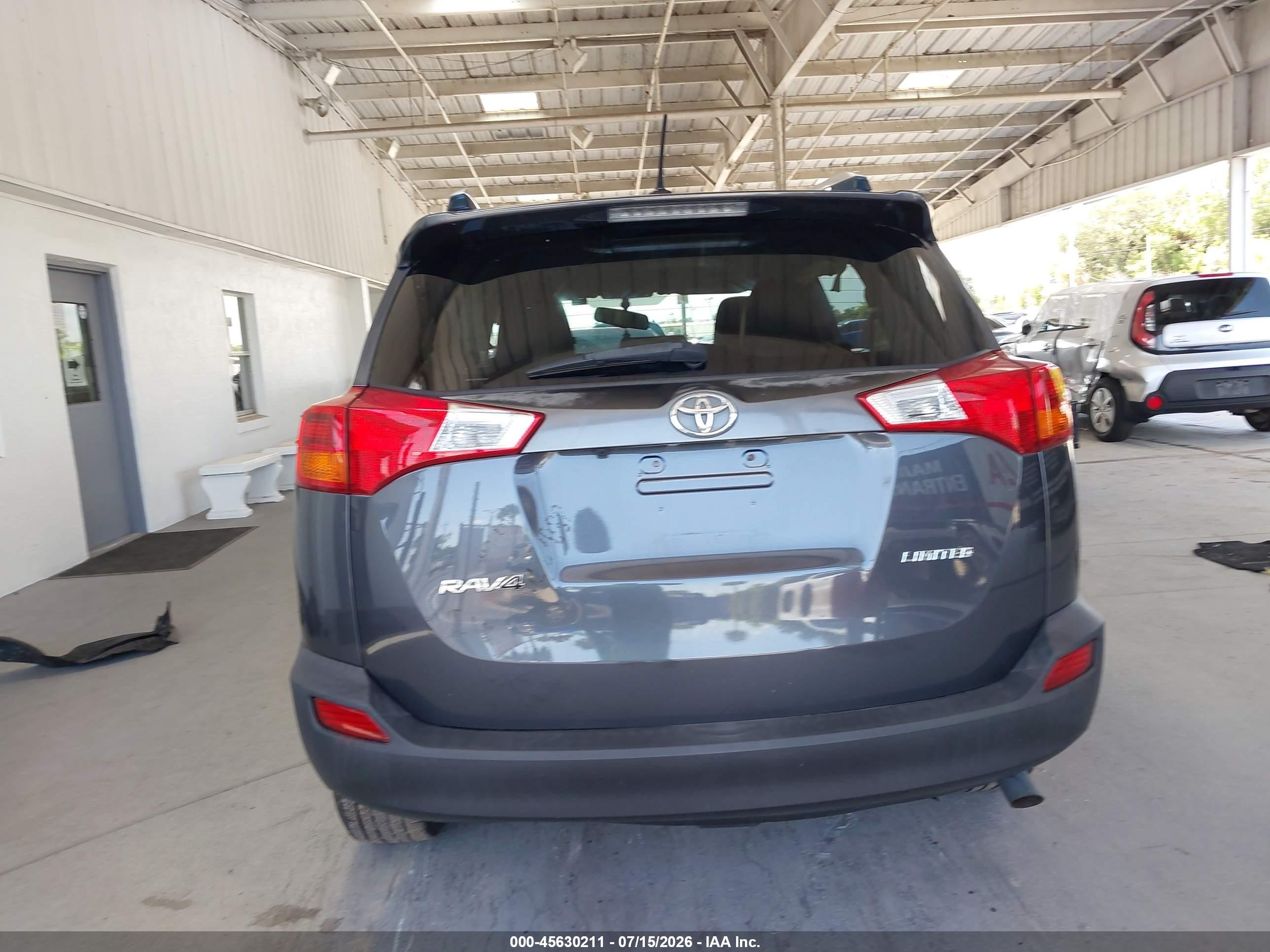 2015 Toyota Rav4 Limited Maroon vin: JTMYFREV1FD074314