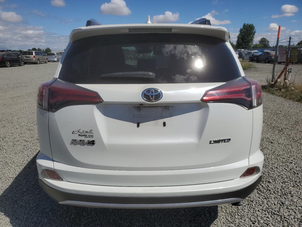 2018 Toyota Rav4 Limited White vin: JTMYFREV1JJ193104
