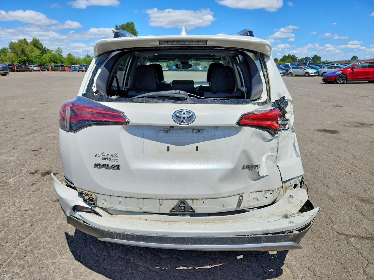 2018 Toyota Rav4 Limited White vin: JTMYFREV1JJ193104