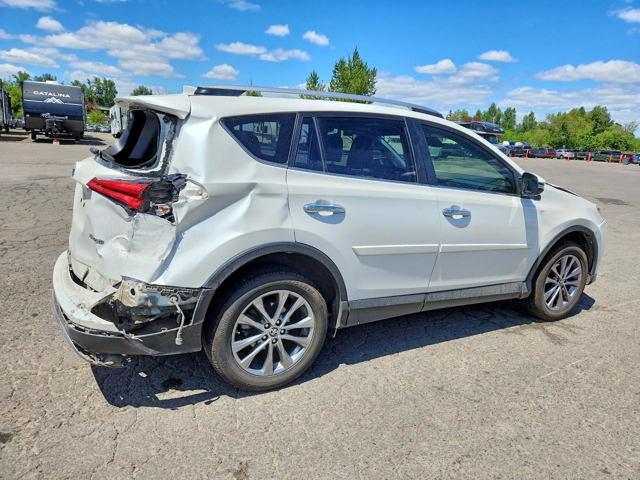 2018 Toyota Rav4 Limited White vin: JTMYFREV1JJ193104