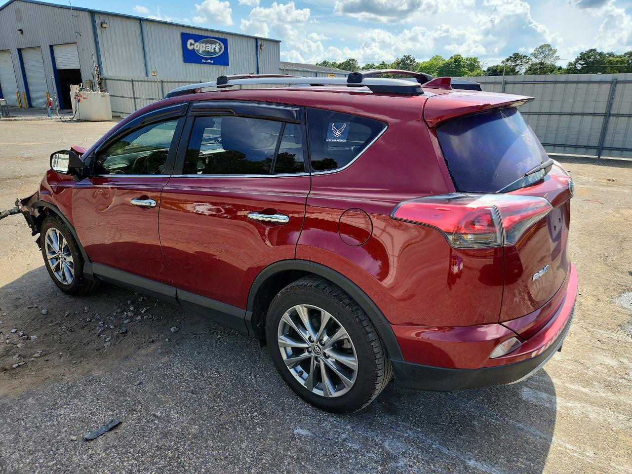 2018 Toyota Rav4 Limited Red vin: JTMYFREV2JD118717