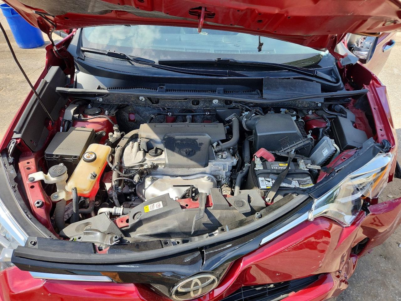 2018 Toyota Rav4 Limited Red vin: JTMYFREV2JD118717