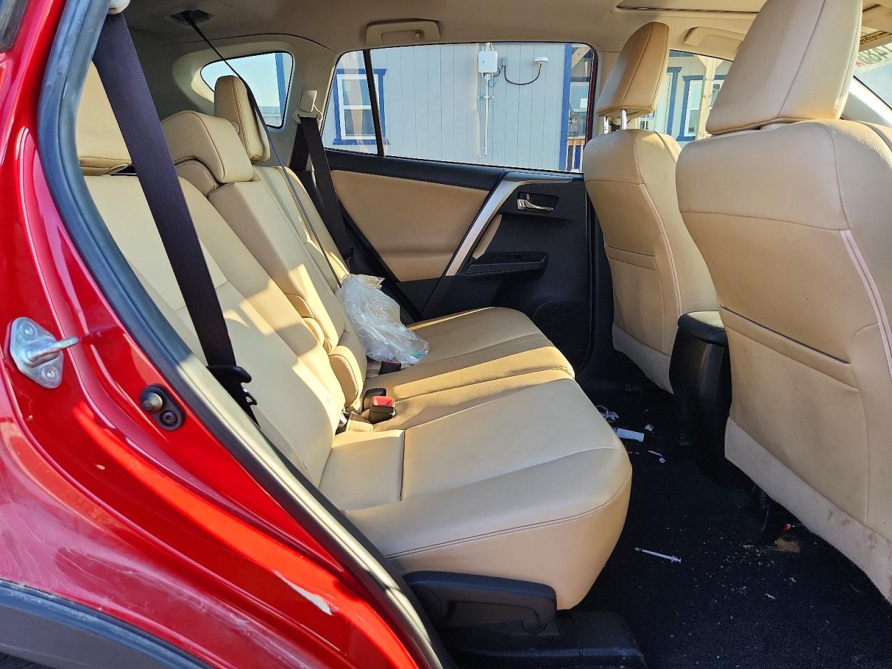 2014 Toyota Rav4 Limited Red vin: JTMYFREV4EJ008551