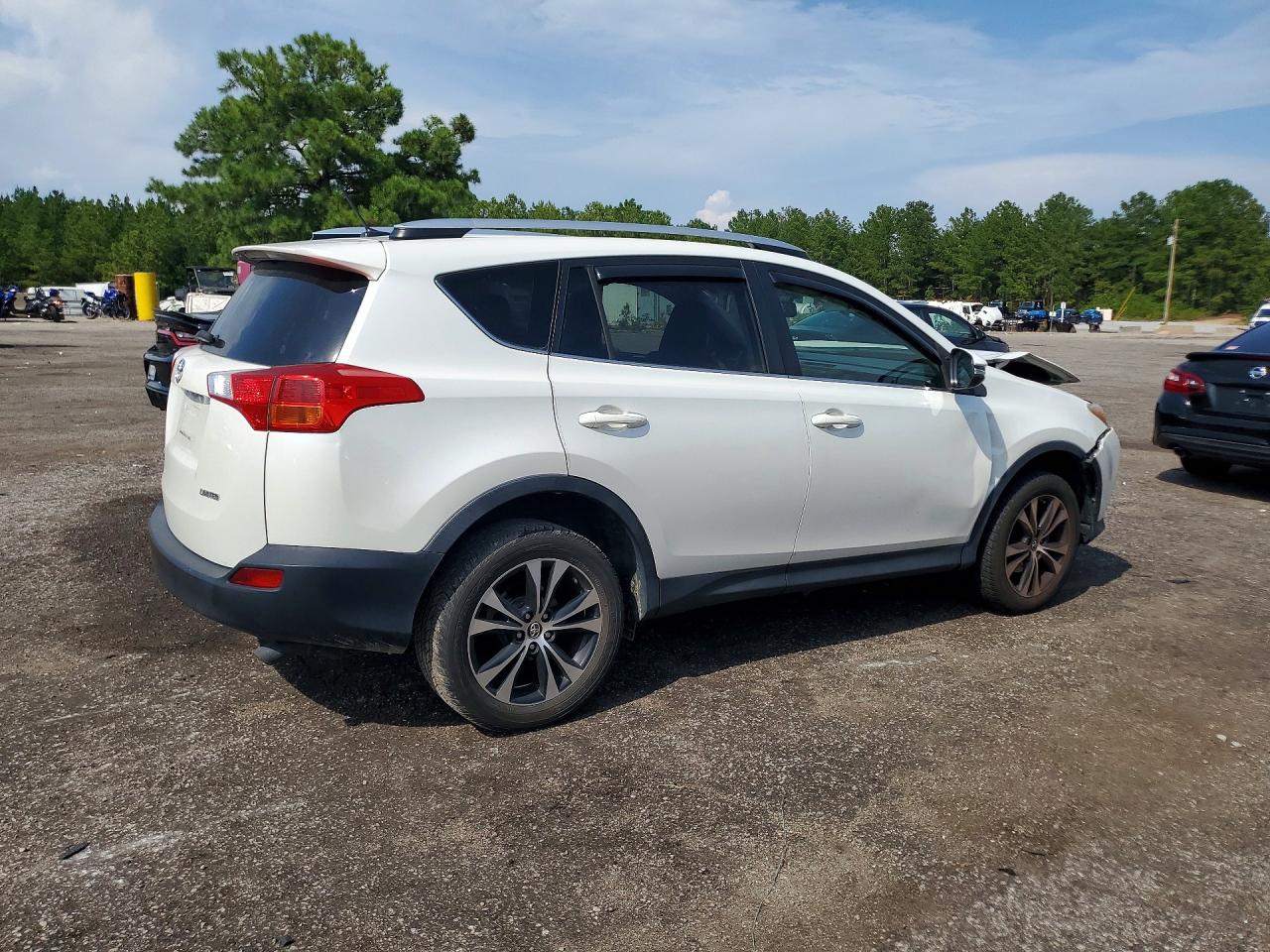 2015 Toyota Rav4 Limited White vin: JTMYFREV4FD051934