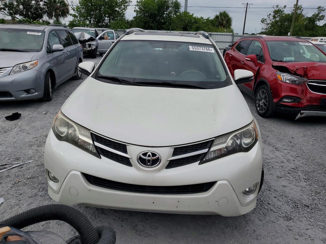 2015 Toyota Rav4 Limited White vin: JTMYFREV5FJ050681