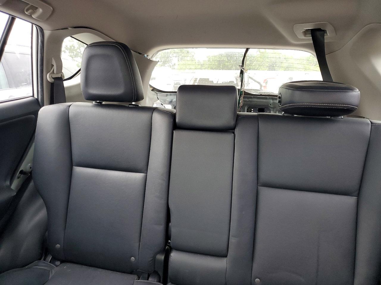 2015 Toyota Rav4 Limited White vin: JTMYFREV5FJ050681