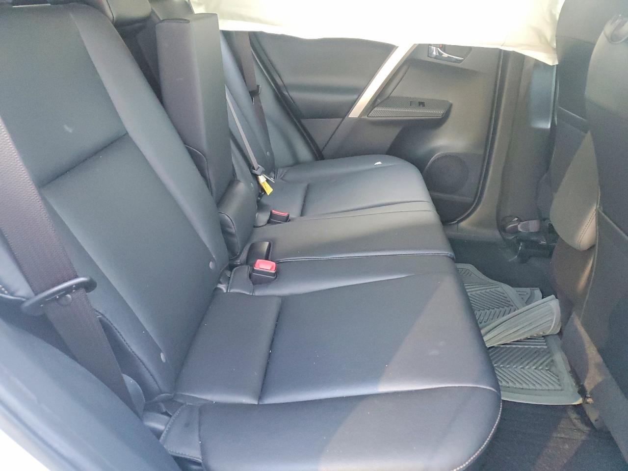 2014 Toyota Rav4 Limited White vin: JTMYFREV6EJ023410