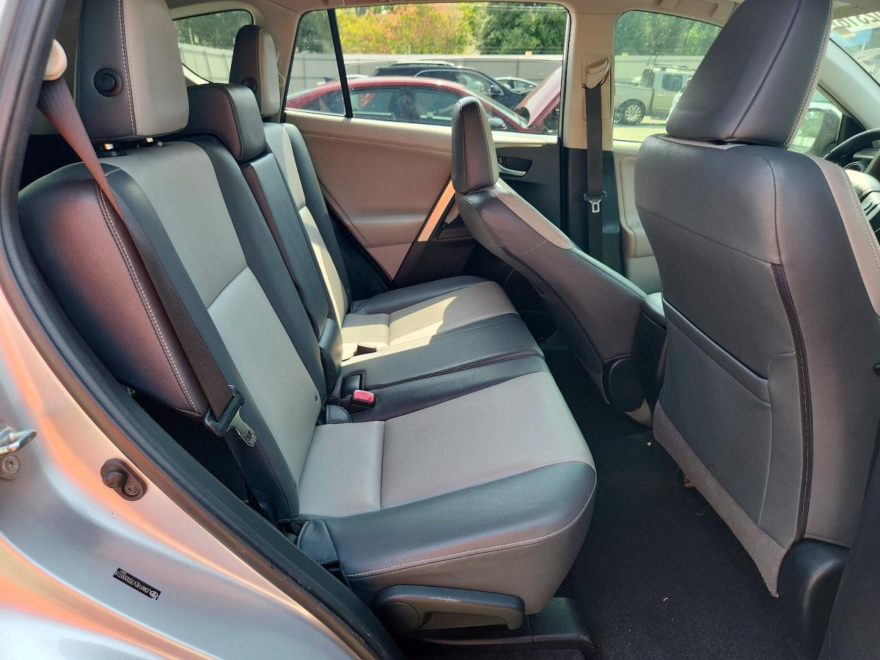 2013 Toyota Rav4 Limited Silver vin: JTMYFREV7DD009318
